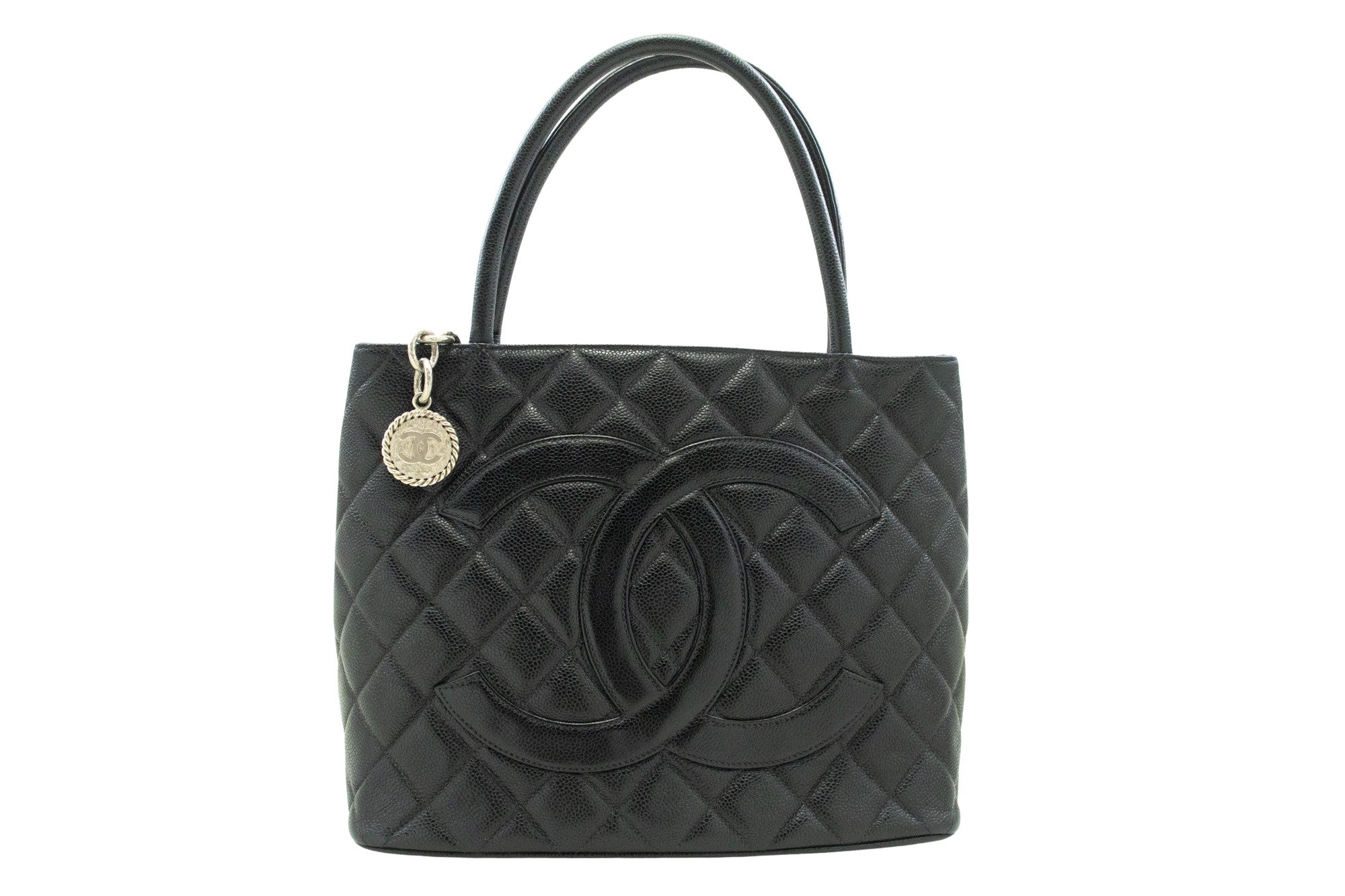 Chanel Classic Collection – Timeless Luxury Bags & Wallets