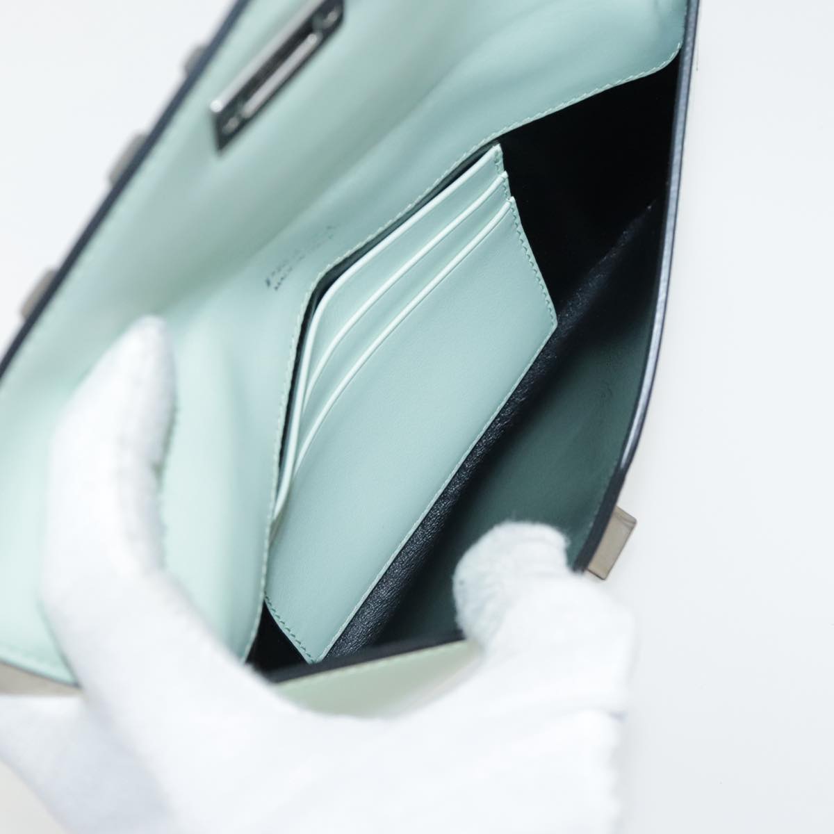 Prada Fashion – Luxury Bags, Clothing & Accessories