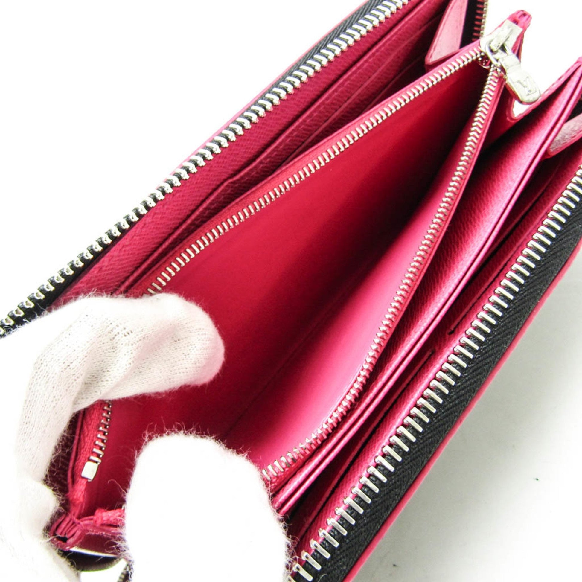 Louis Vuitton Zippy wallet, luxury Louis Vuitton wallet, LV Zippy wallet