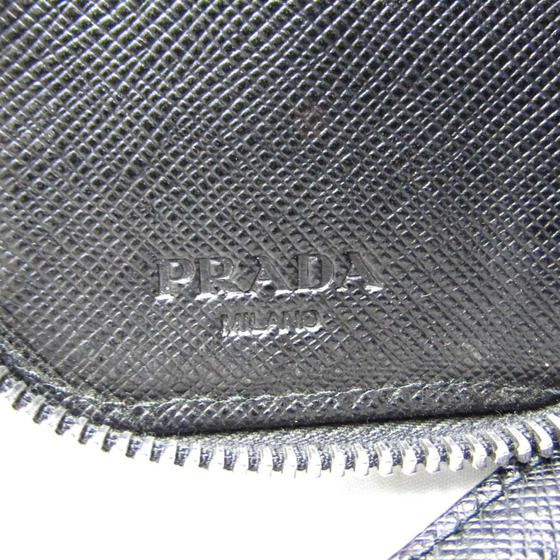 Prada Saffiano Leather Bag – Premium Italian Craftsmanship