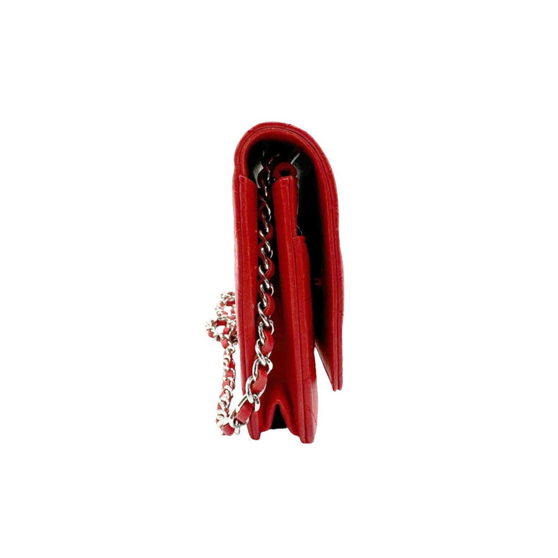 Chanel Wallet On Chain – Elegant & Compact Luxury Wallet Bag