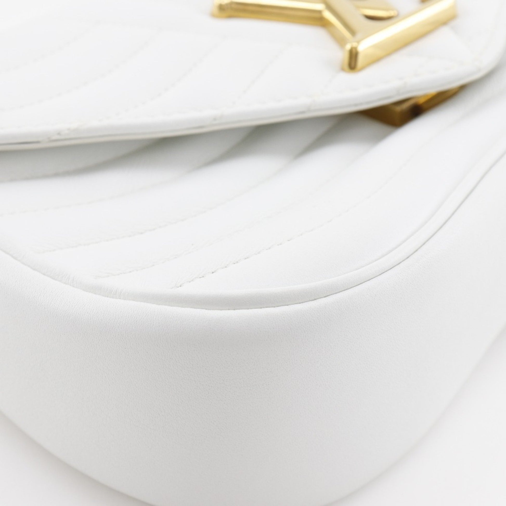 Louis Vuitton New Wave Chain Bag