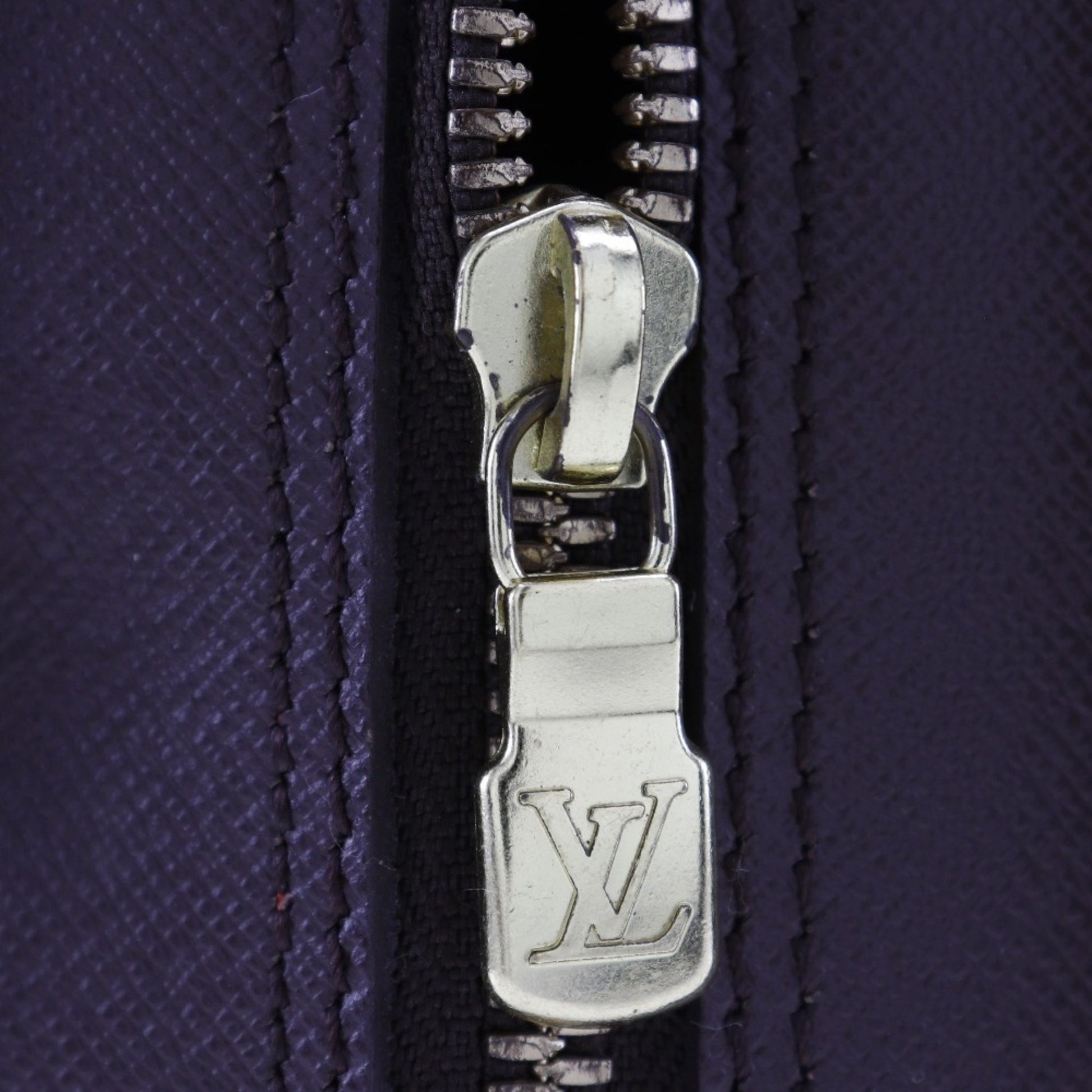 Louis Vuitton Triana Elegant Handbag