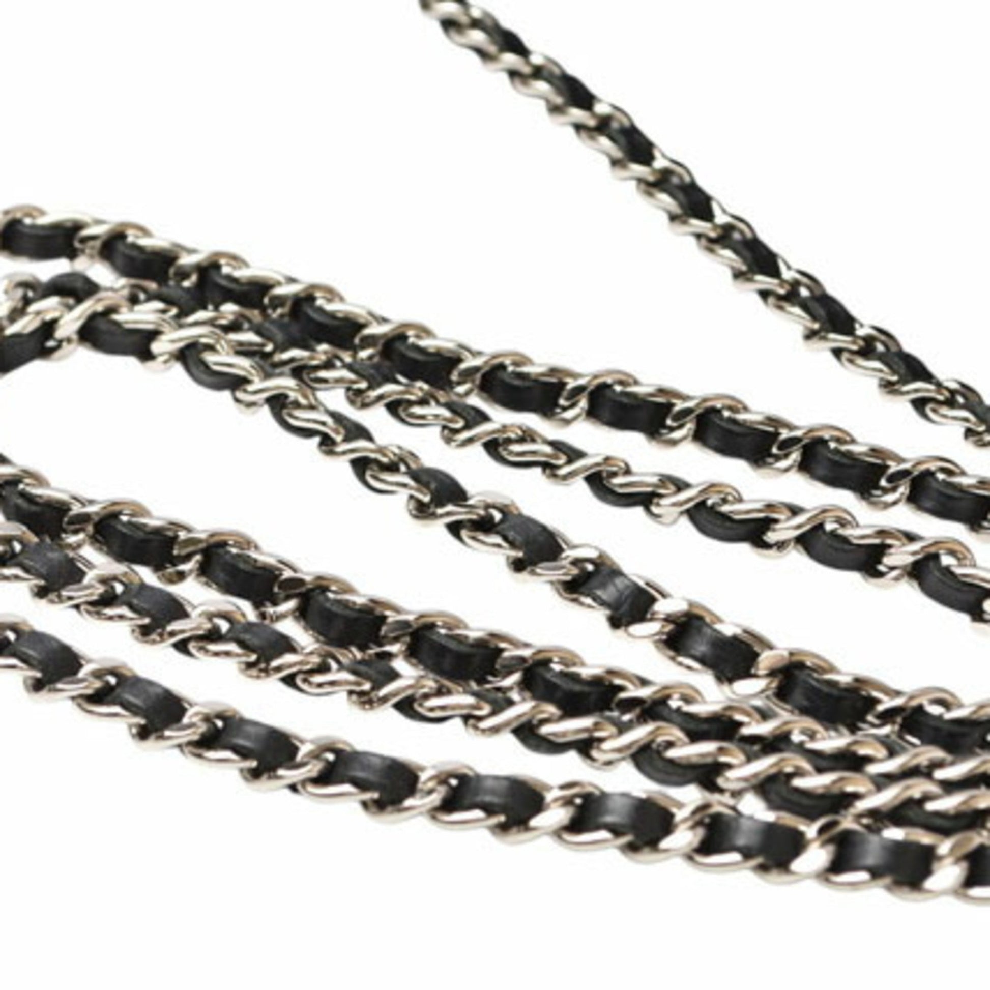 Chanel Wallet On Chain – Elegant & Timeless Accessory