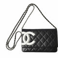 Chanel Wallet On Chain – Elegant & Timeless Accessory