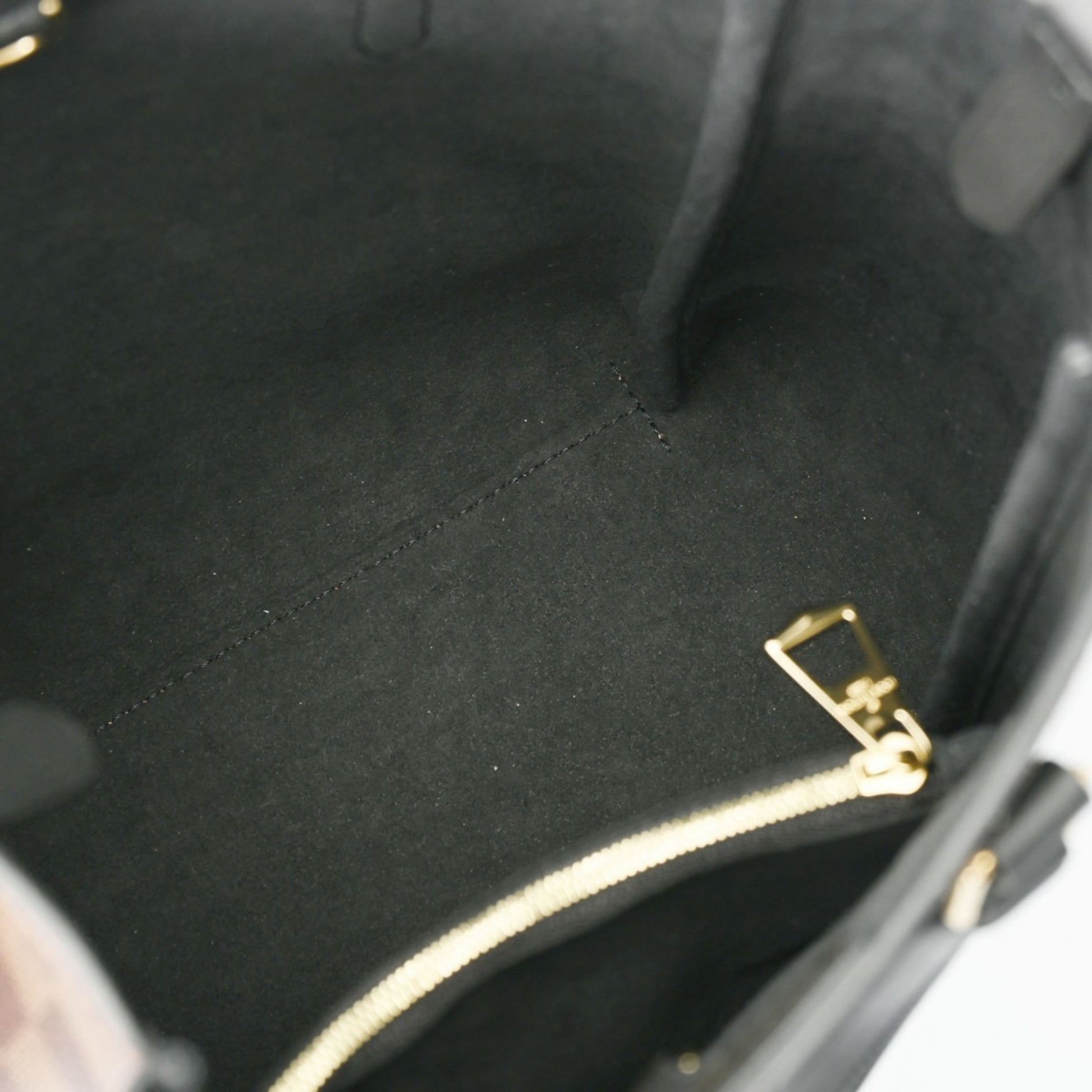 Louis Vuitton Belmont Bag – Stylish & Sophisticated