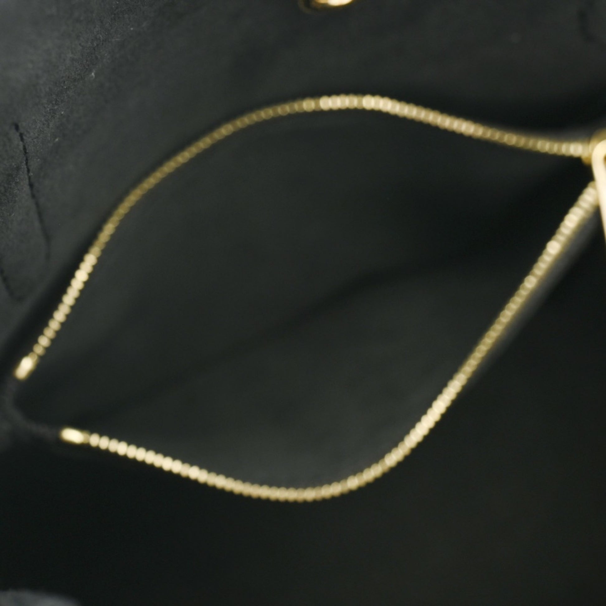 Louis Vuitton Belmont Bag – Stylish & Sophisticated