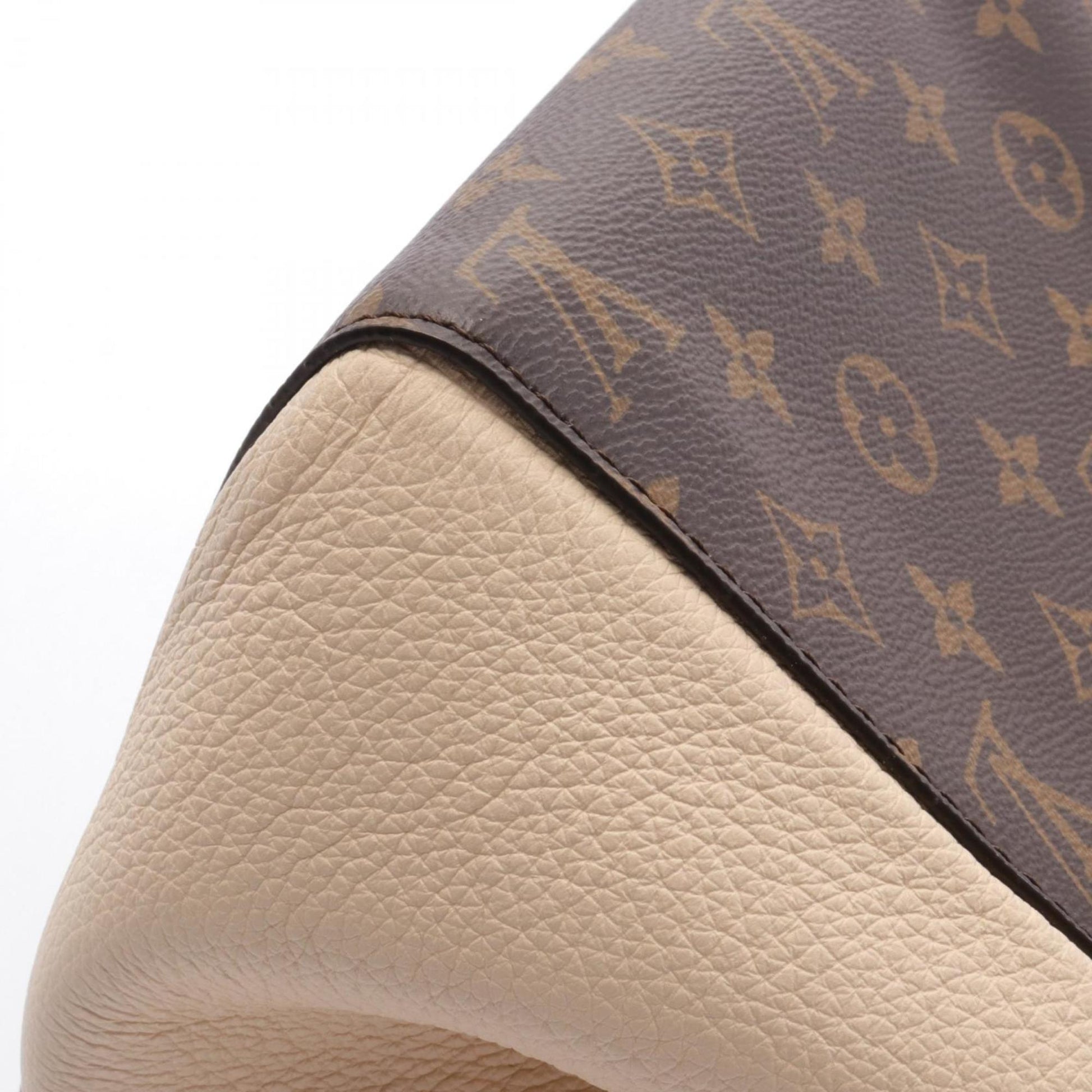 Louis Vuitton Fold PM Luxury Handbag