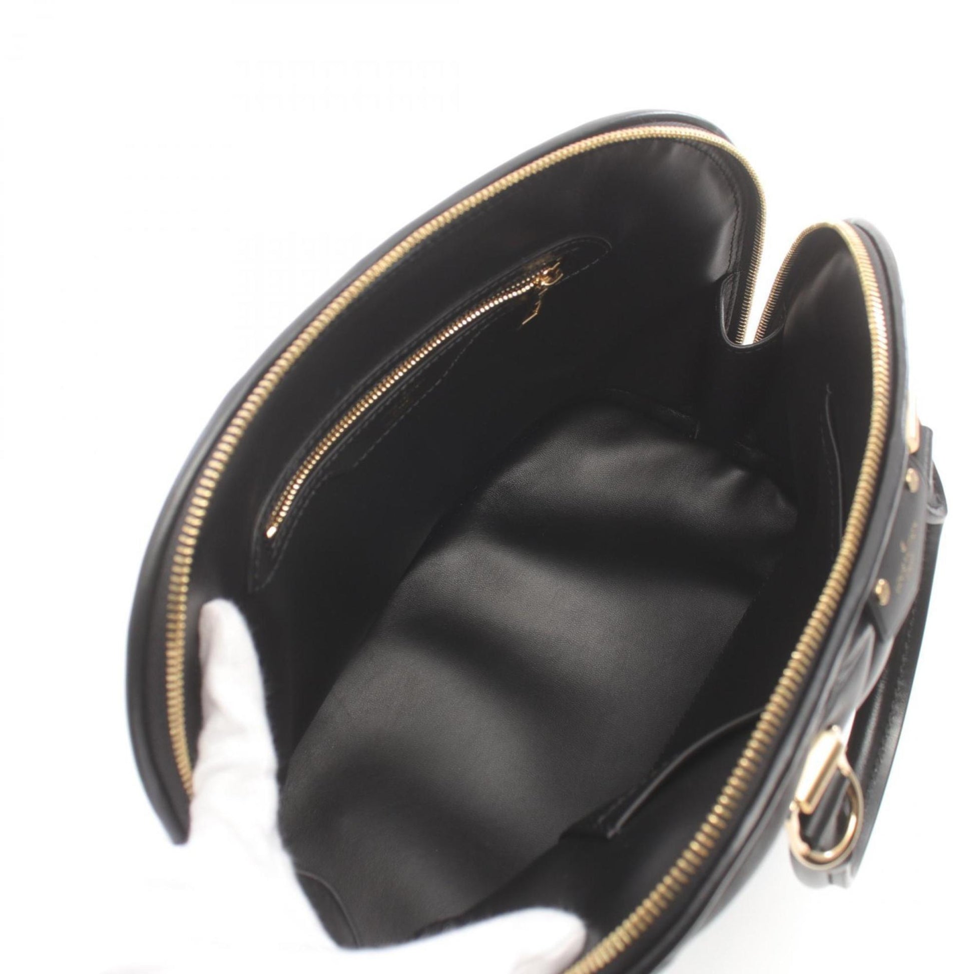 Louis Vuitton Alma Bag – Classic Luxury Handbag Collection