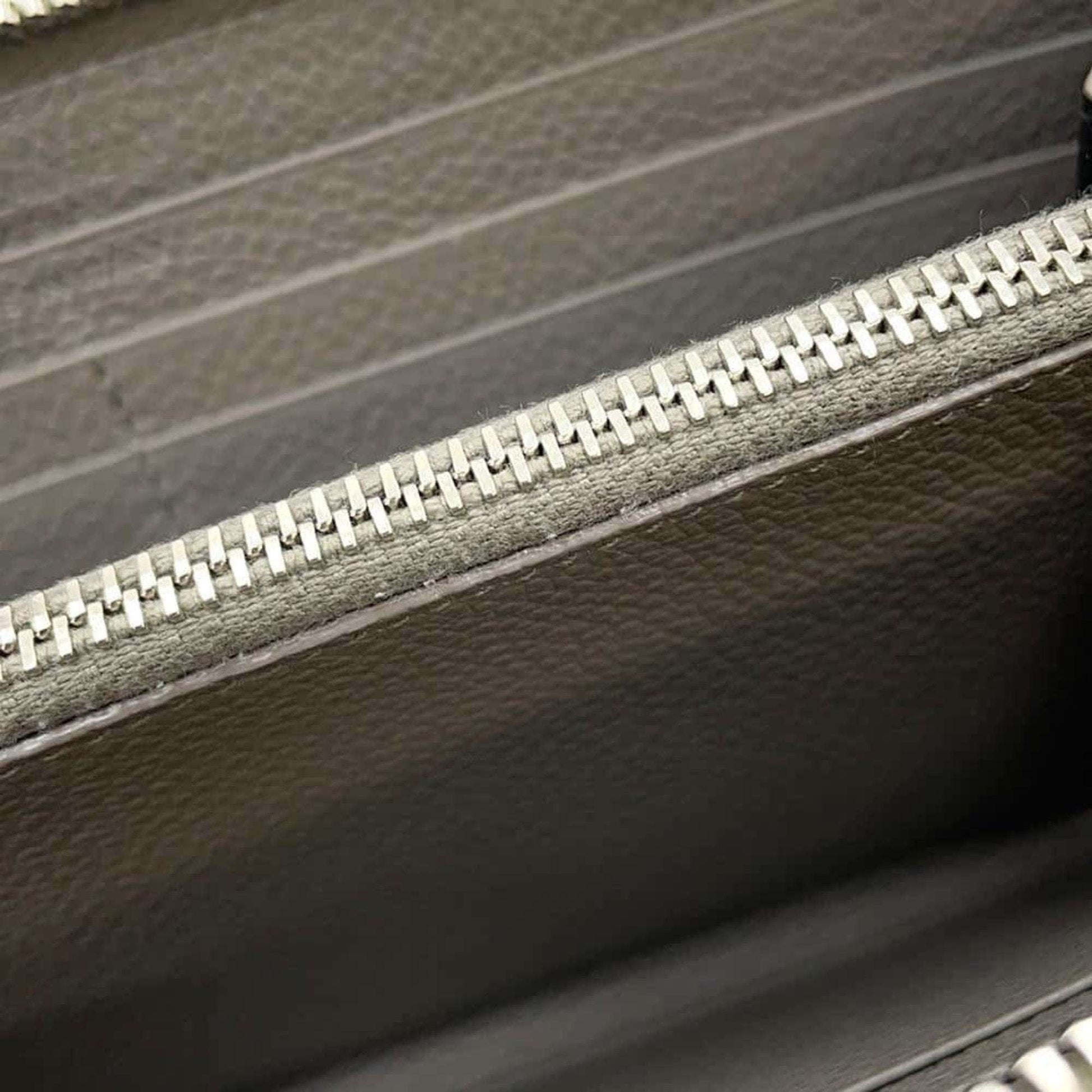 Saint Laurent bags, Saint Laurent luxury accessories, Saint Laurent fashion