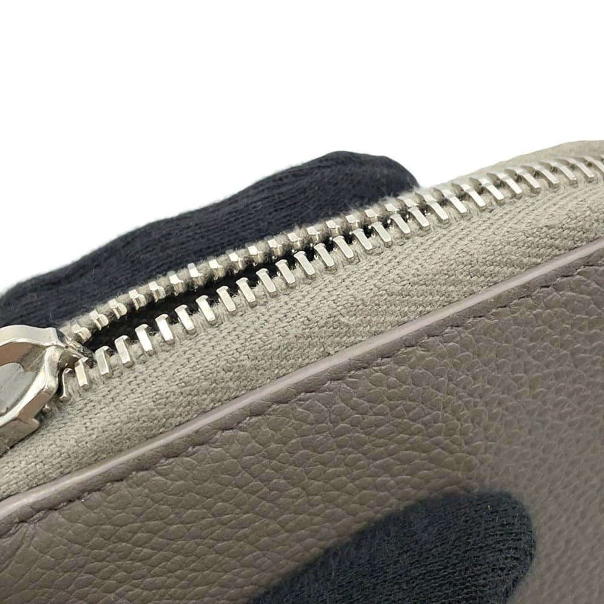 Saint Laurent bags, Saint Laurent luxury accessories, Saint Laurent fashion