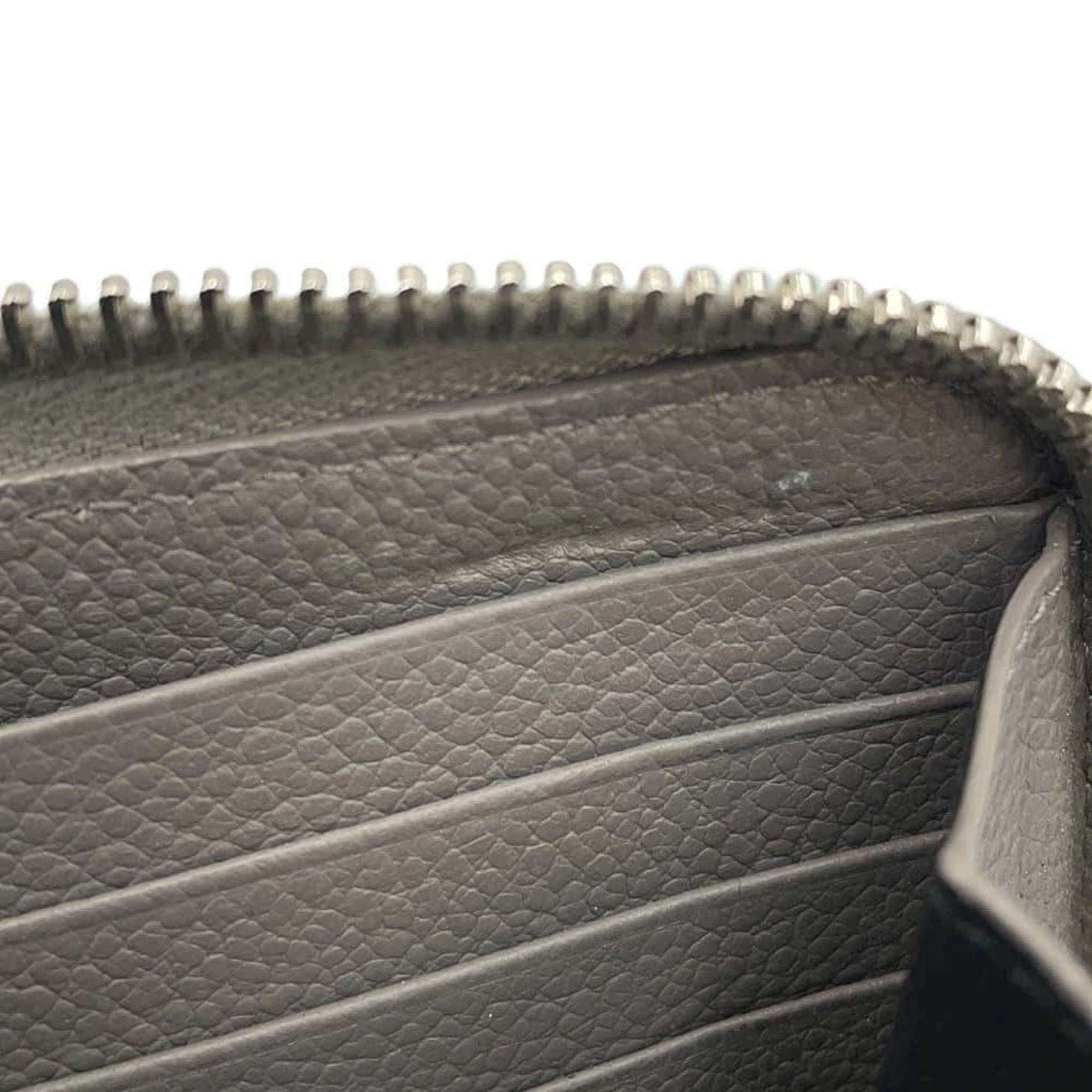 Saint Laurent bags, Saint Laurent luxury accessories, Saint Laurent fashion