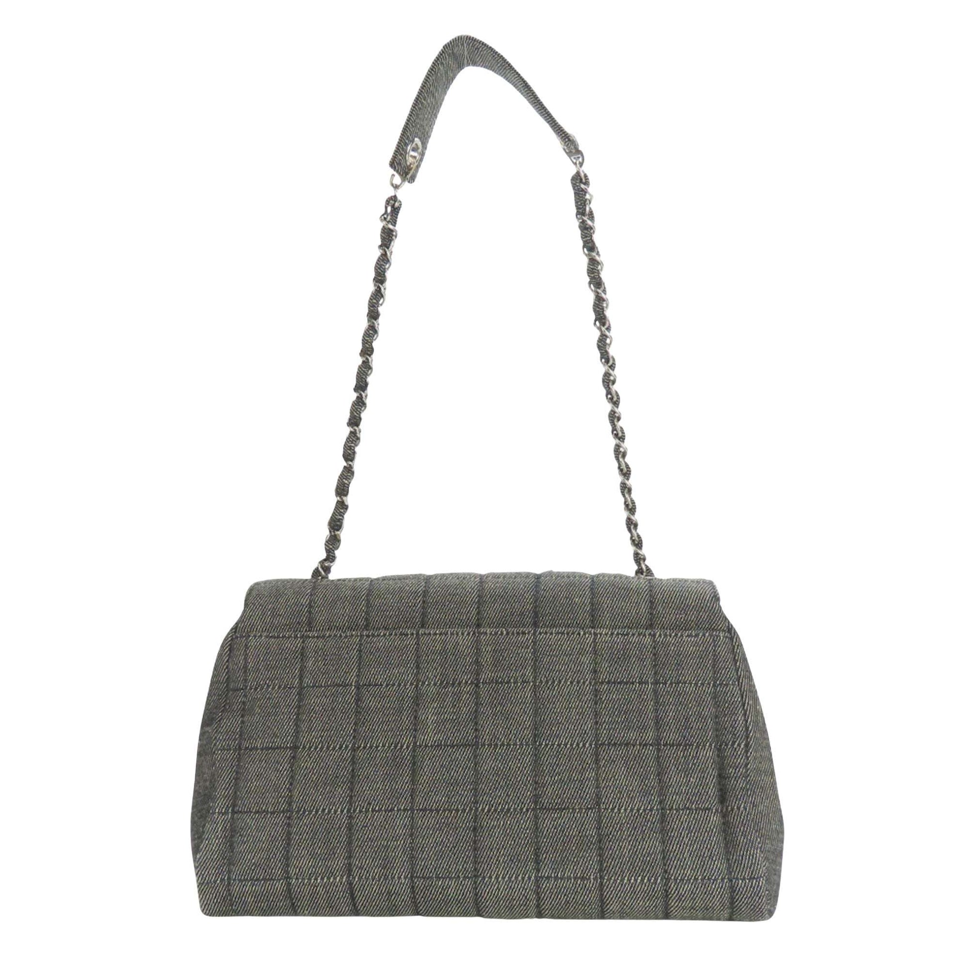 Chanel luxury bags, Chanel fashion, Chanel handbags, Chanel accessories