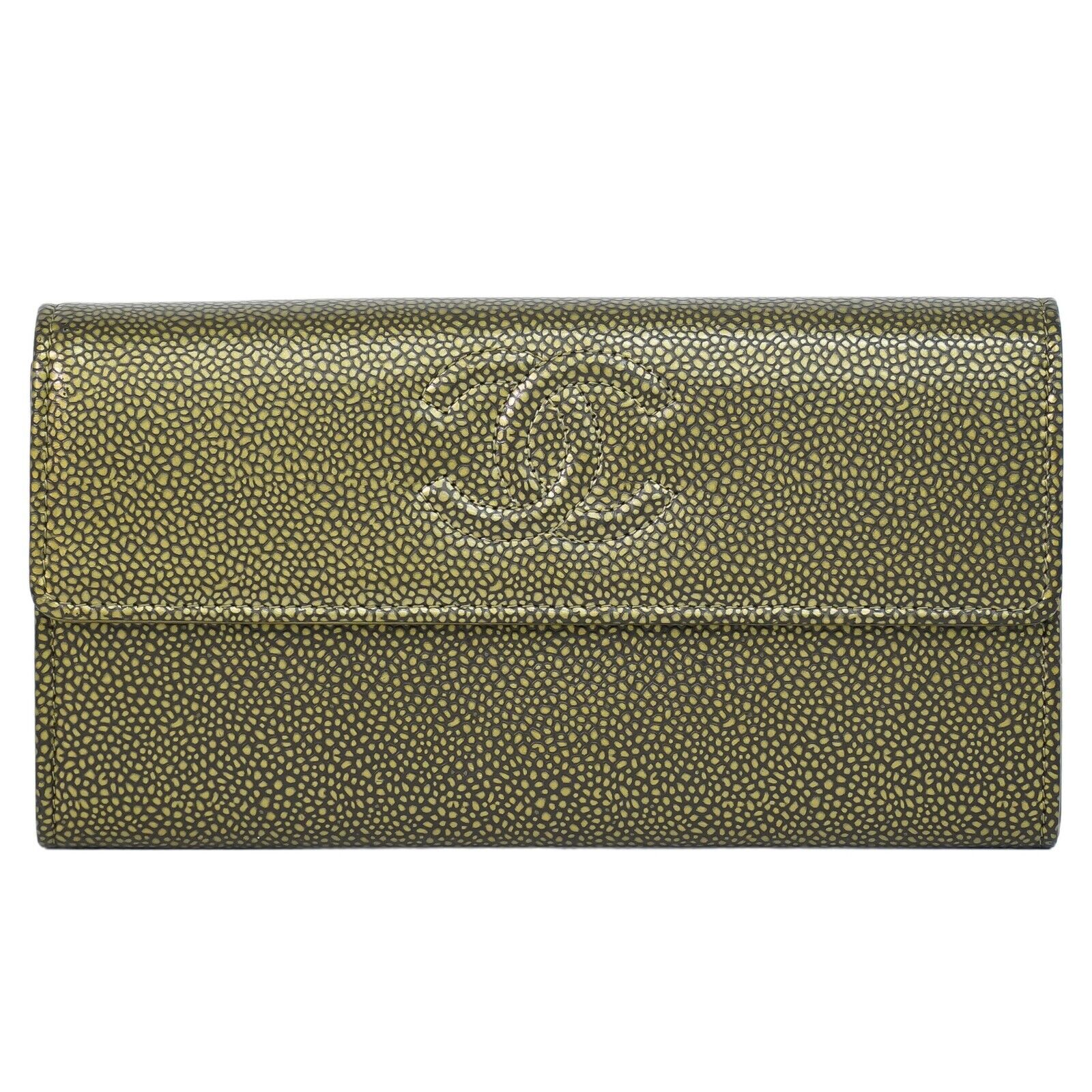 Chanel Handbags & Accessories – Timeless Luxury