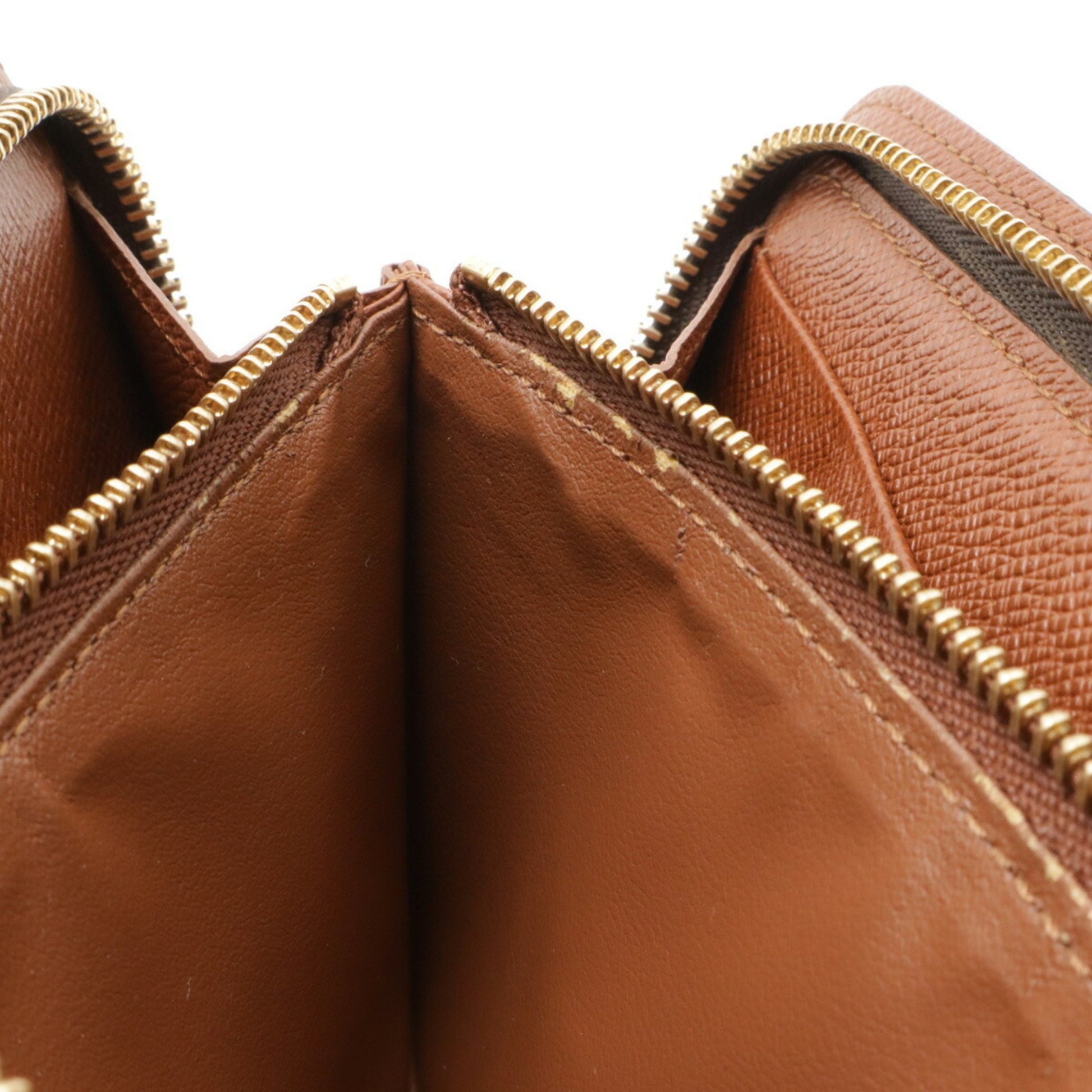 Louis Vuitton Portefeuille Zippy Canvas wallet - My Luxury Labels