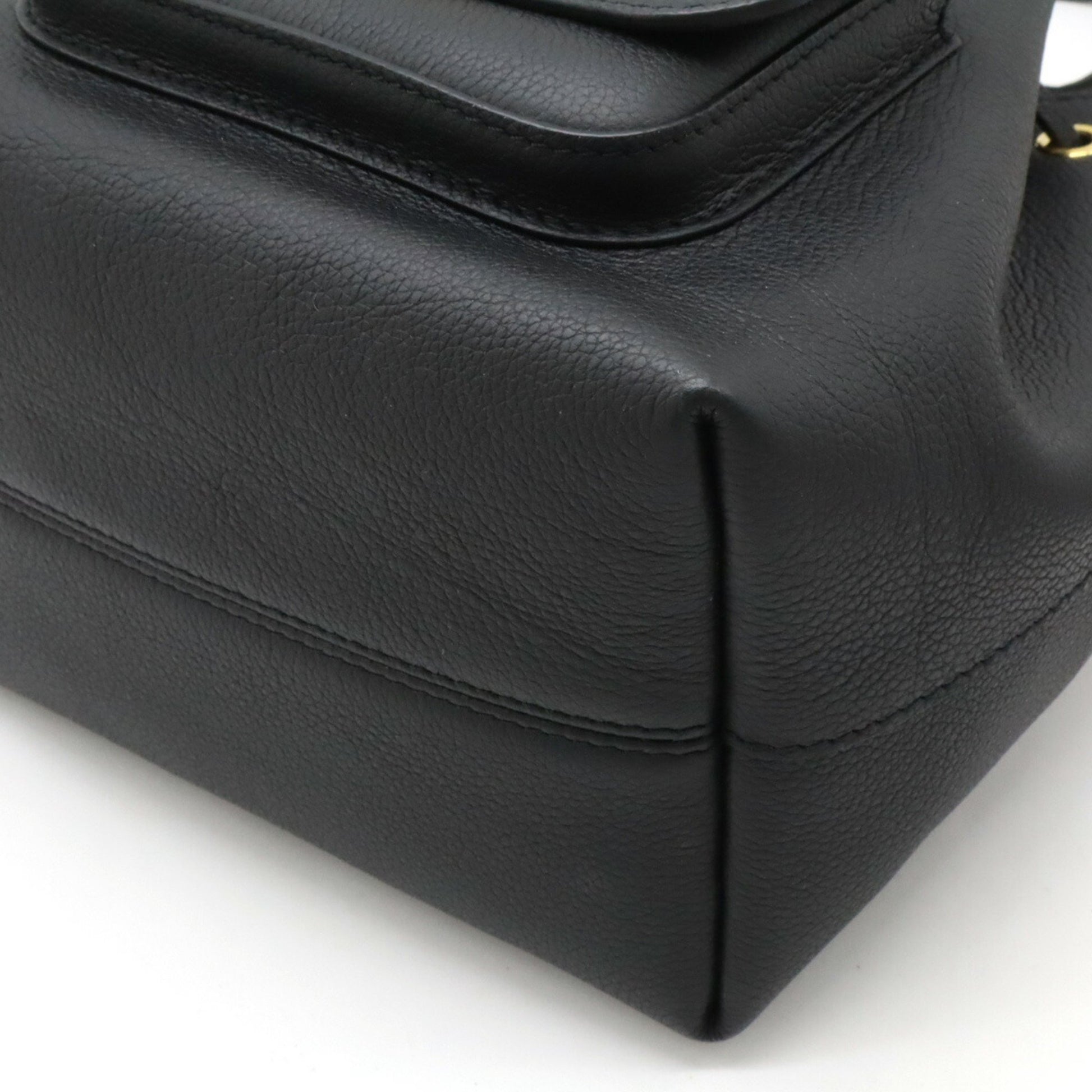 Louis Vuitton Lockme Bucket bag, LV bucket bag, Louis Vuitton luxury bags