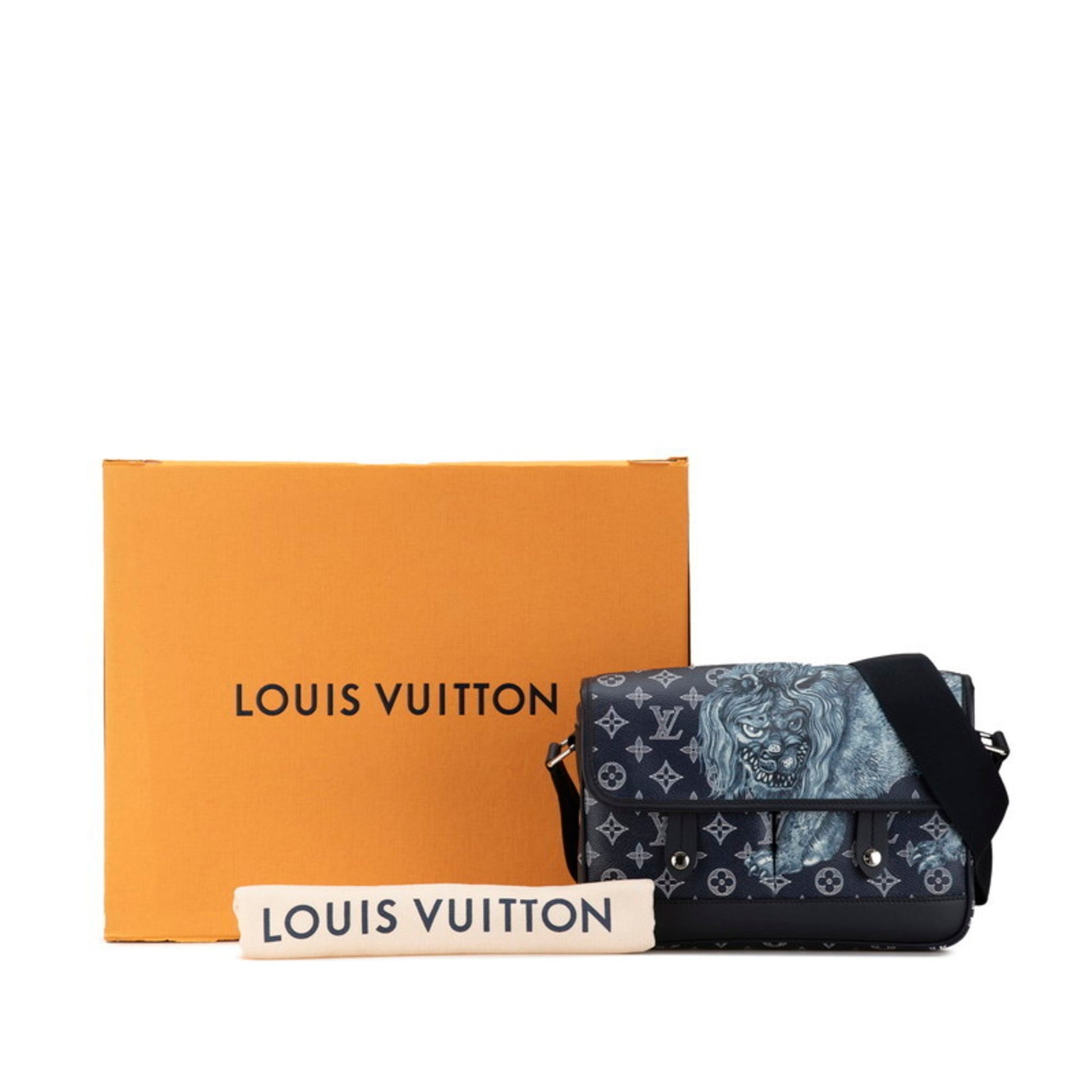 Louis Vuitton Chapman Brothers Lion Messenger, Louis Vuitton messenger bag