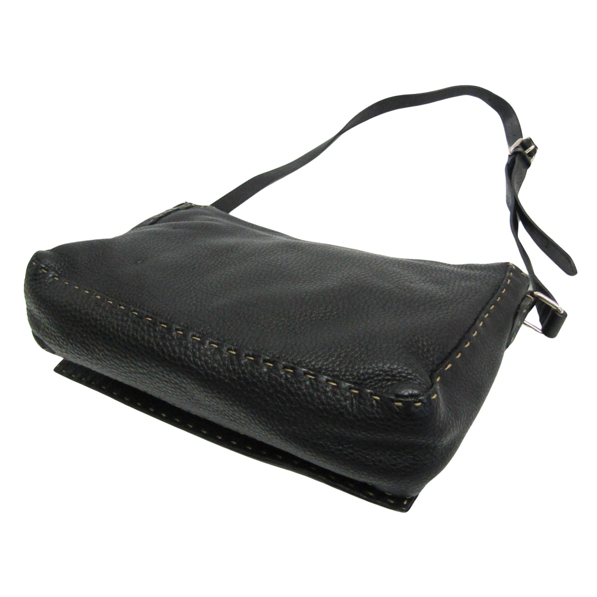 Fendi bags, luxury Fendi fashion, Fendi handbags