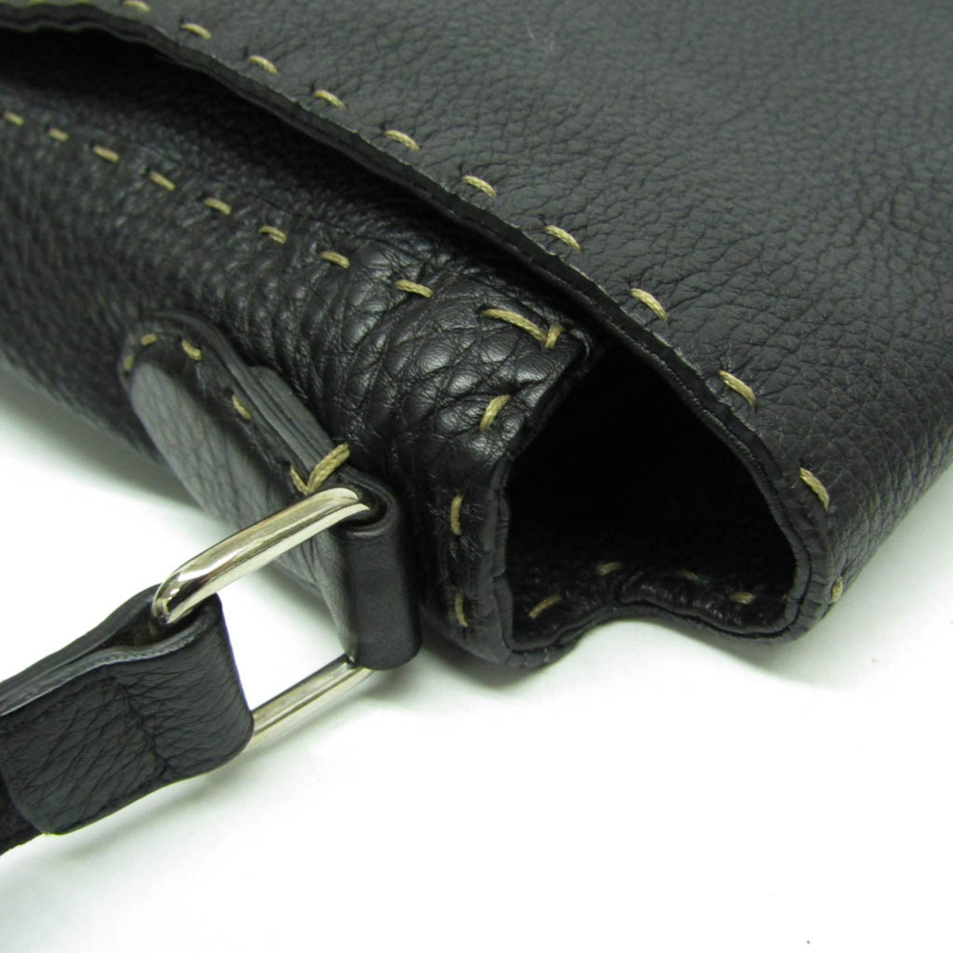 Fendi bags, luxury Fendi fashion, Fendi handbags