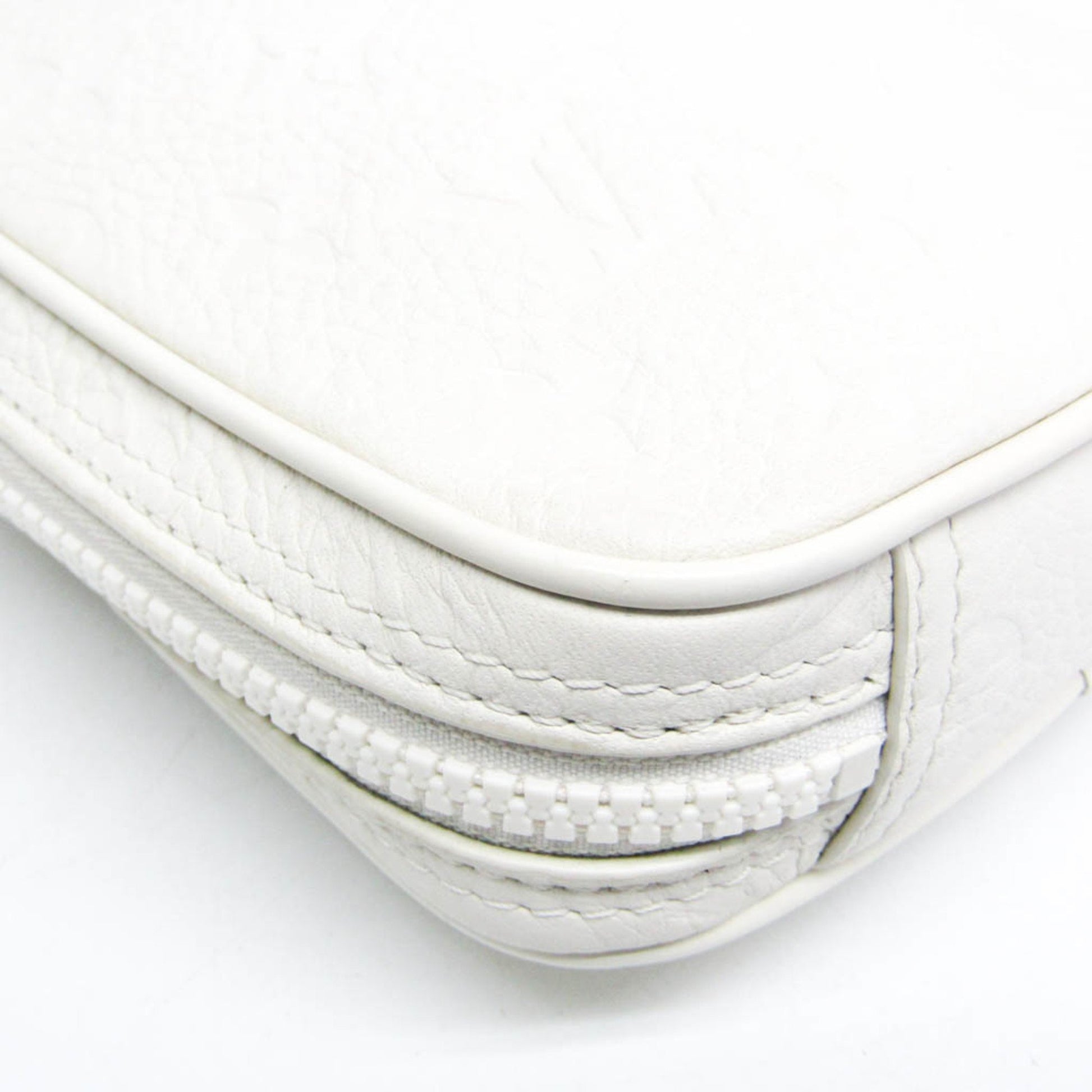 Louis Vuitton Utility Side, Louis Vuitton utility bag, designer Louis Vuitton side bag