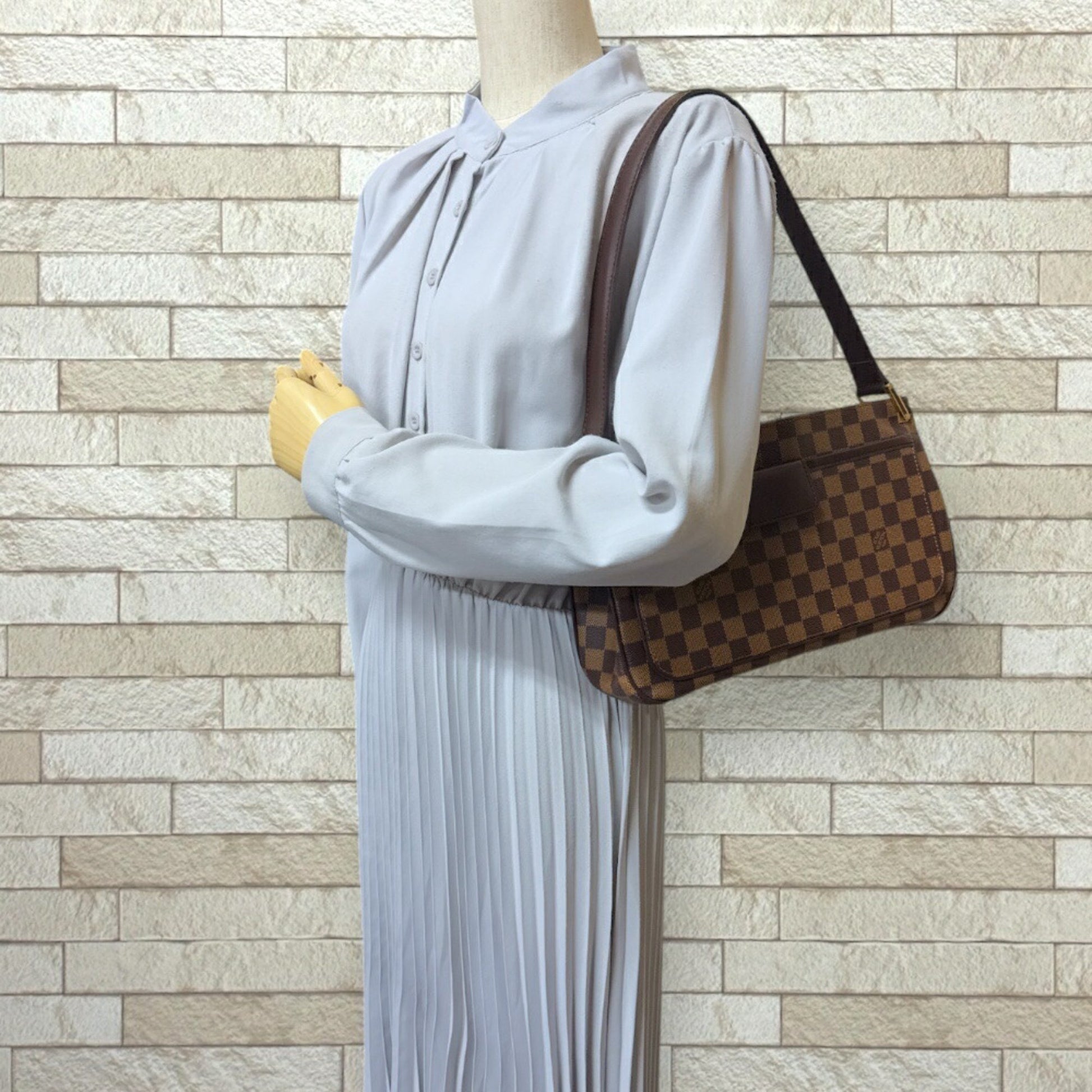 Louis Vuitton Aubagne bag, LV Aubagne, Louis Vuitton luggage