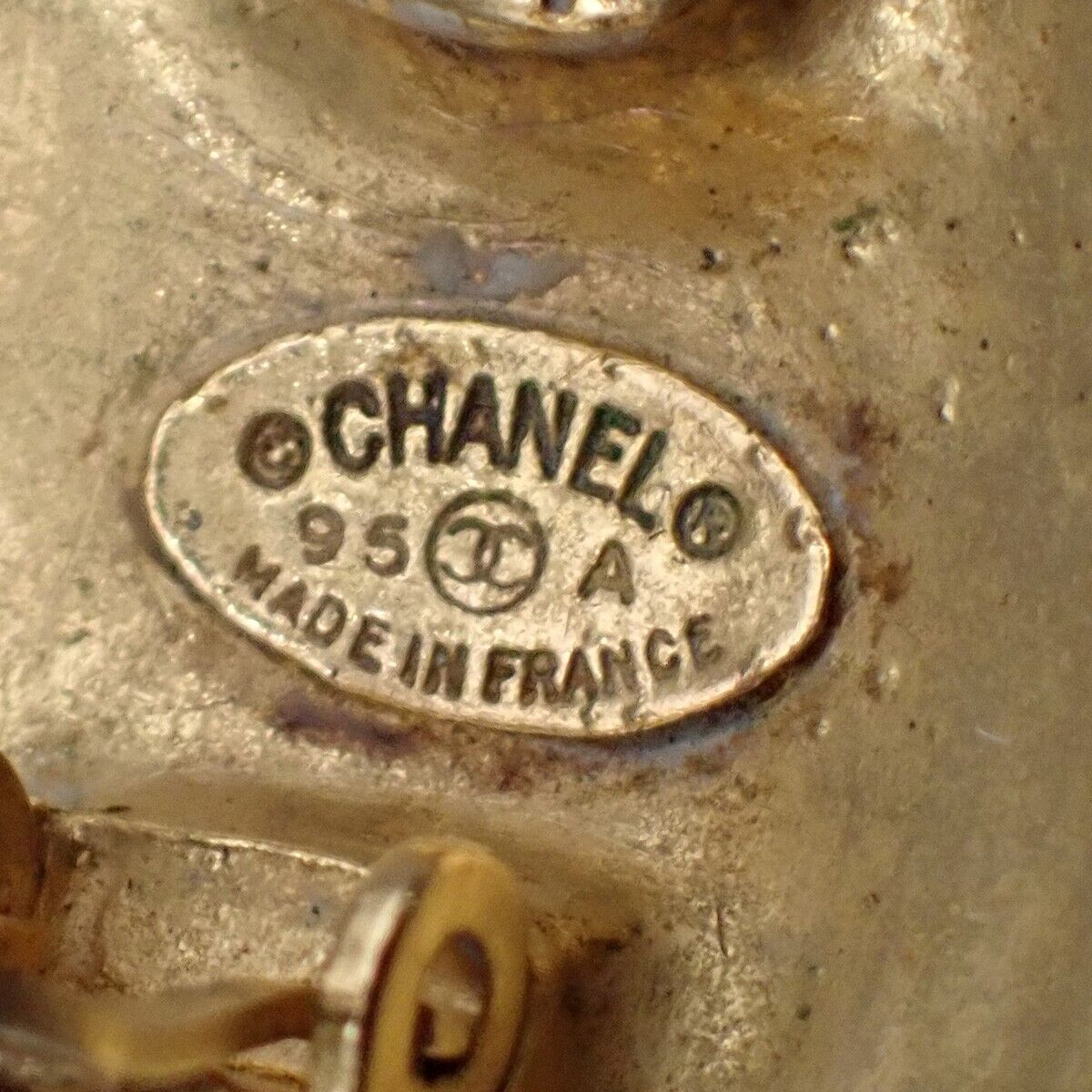 Chanel High-End Designer Bags & Accessories
