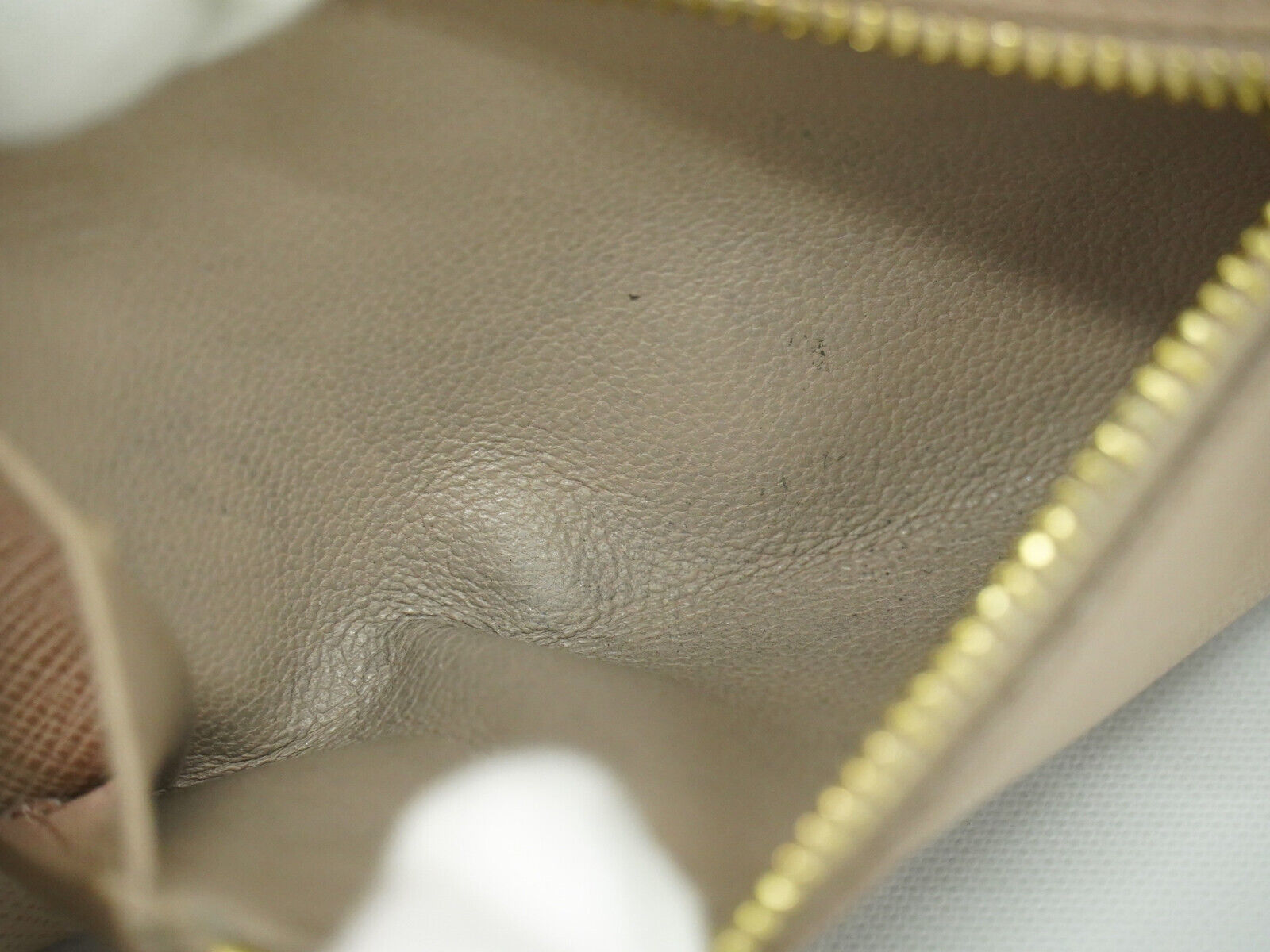Prada High-End Fashion & Designer Bags