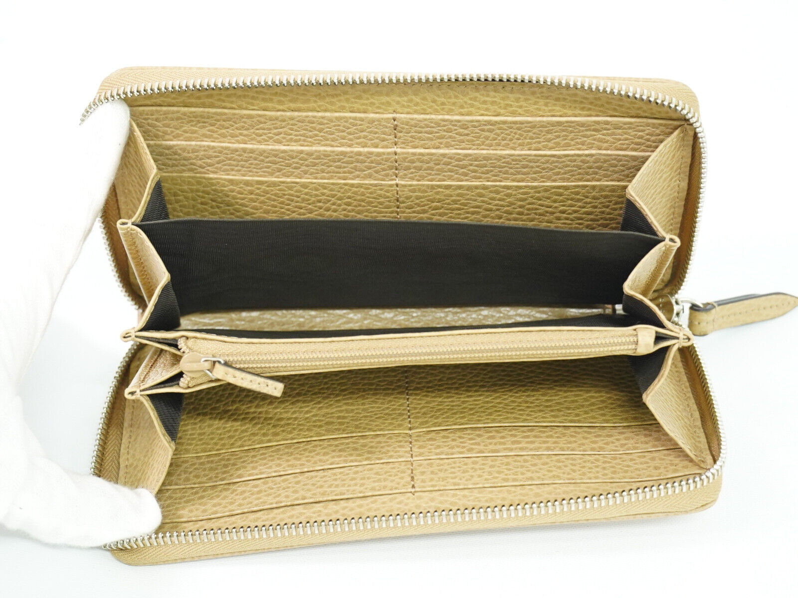 Gucci Fashion Bags & Accessories
