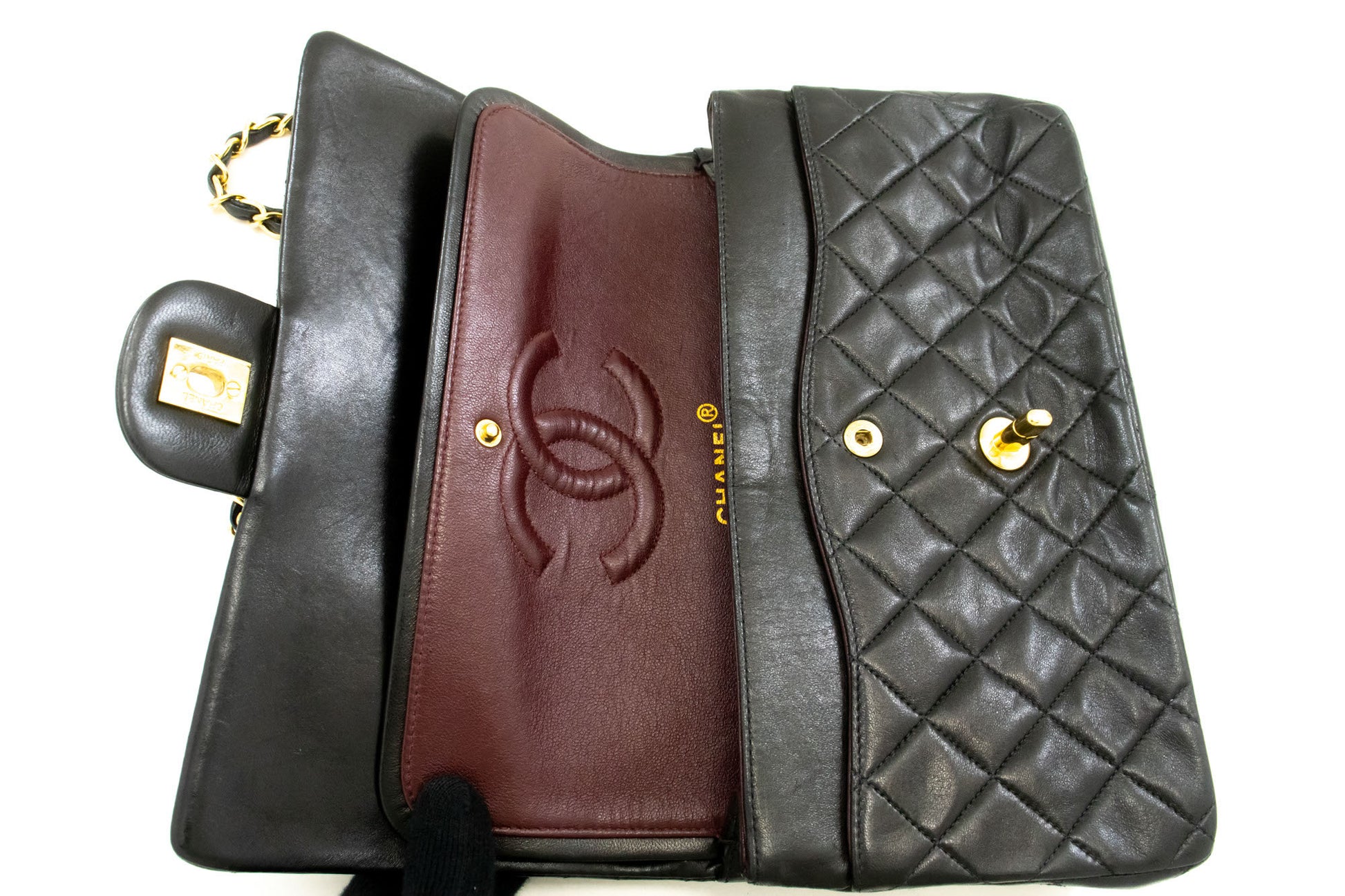 Chanel Leather shoulder Bag - My Luxury Labels
