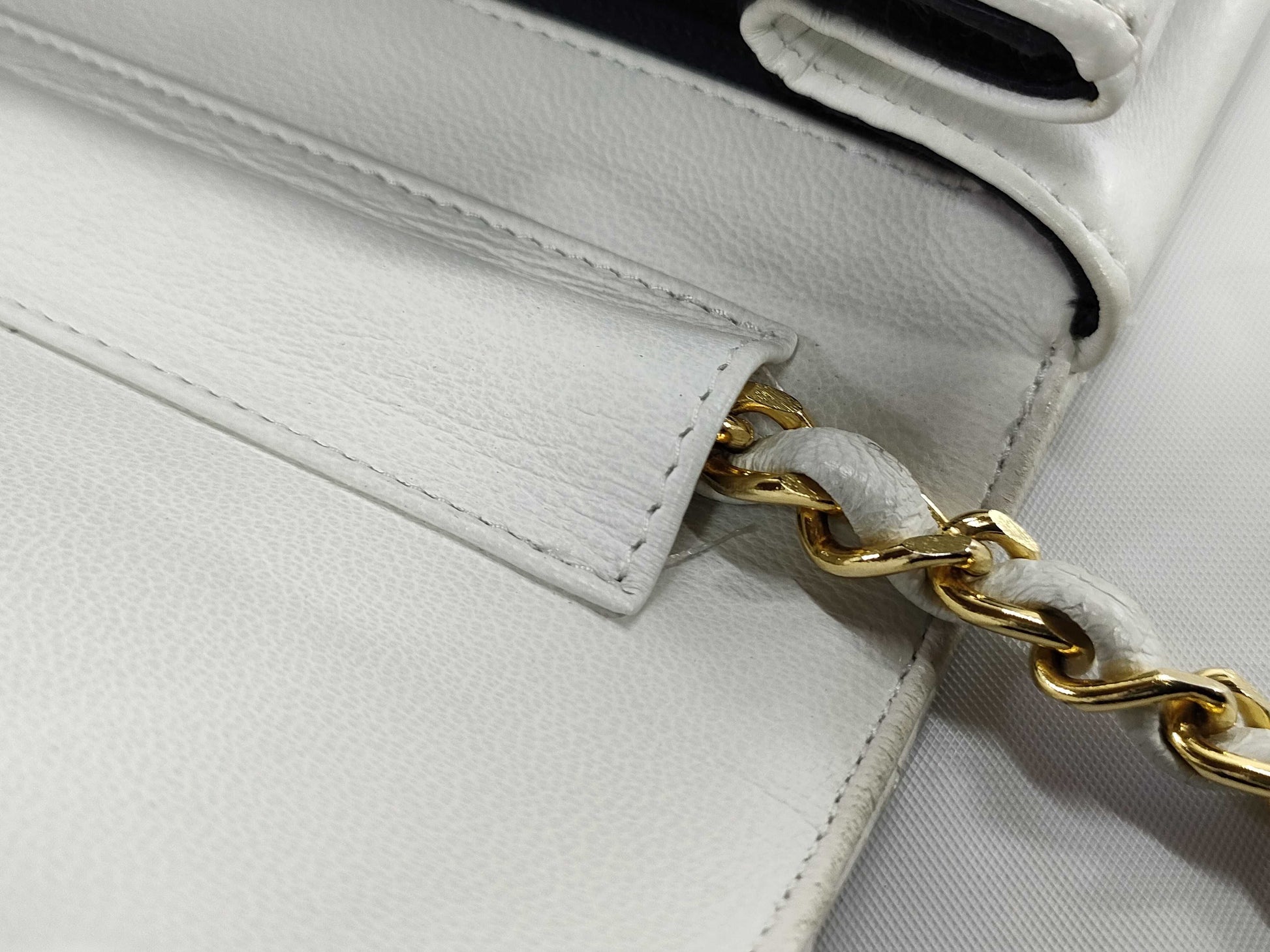 Chanel luxury bag, Designer Chanel handbag, Classic Chanel purse