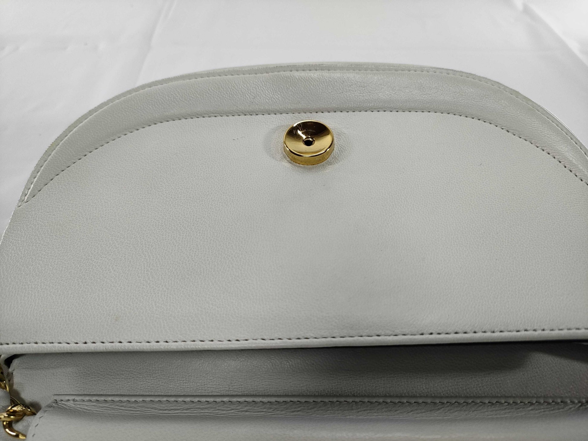 Chanel luxury bag, Designer Chanel handbag, Classic Chanel purse