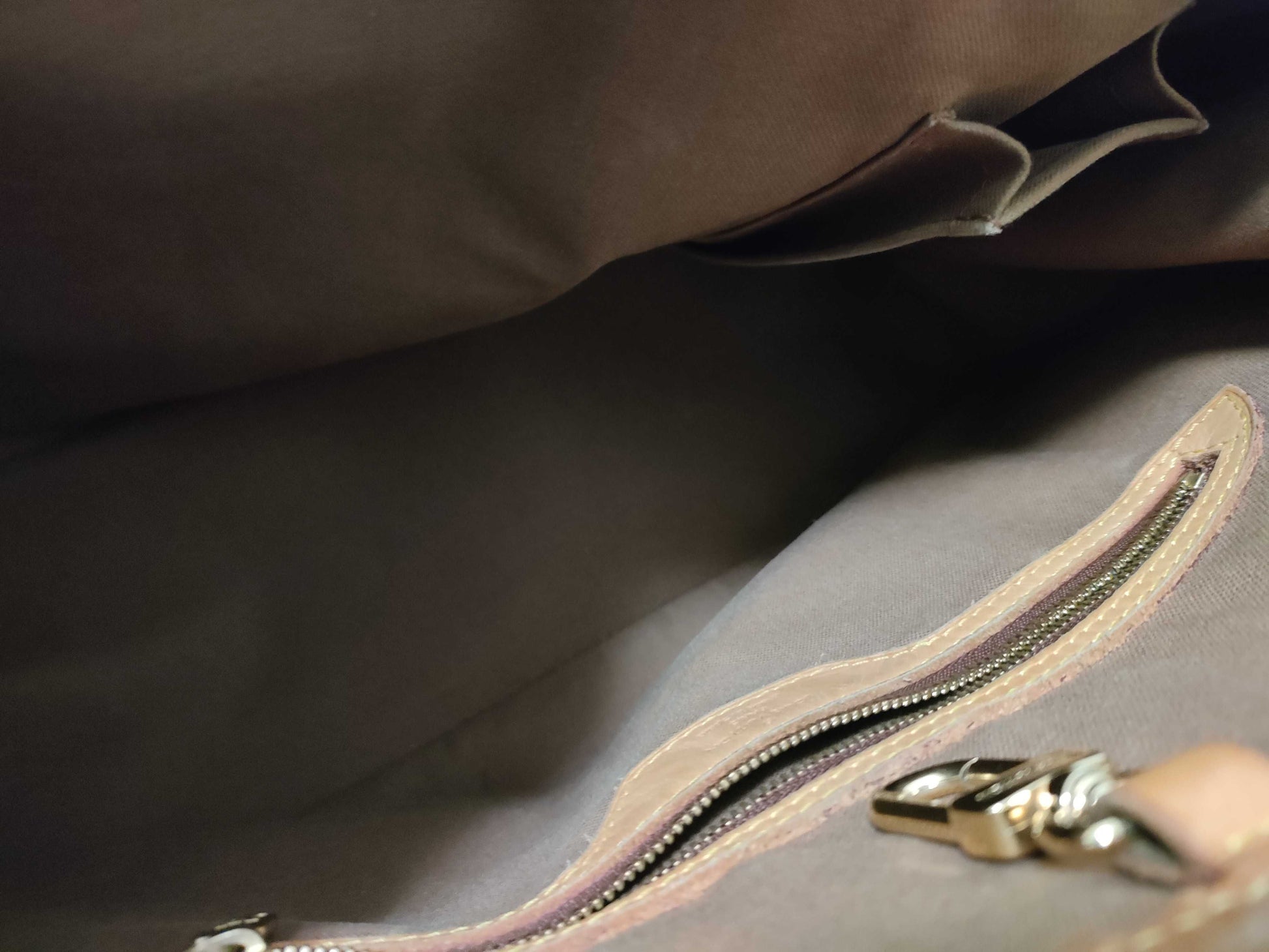 Louis Vuitton Collection – Exclusive Bags, Wallets & Accessories