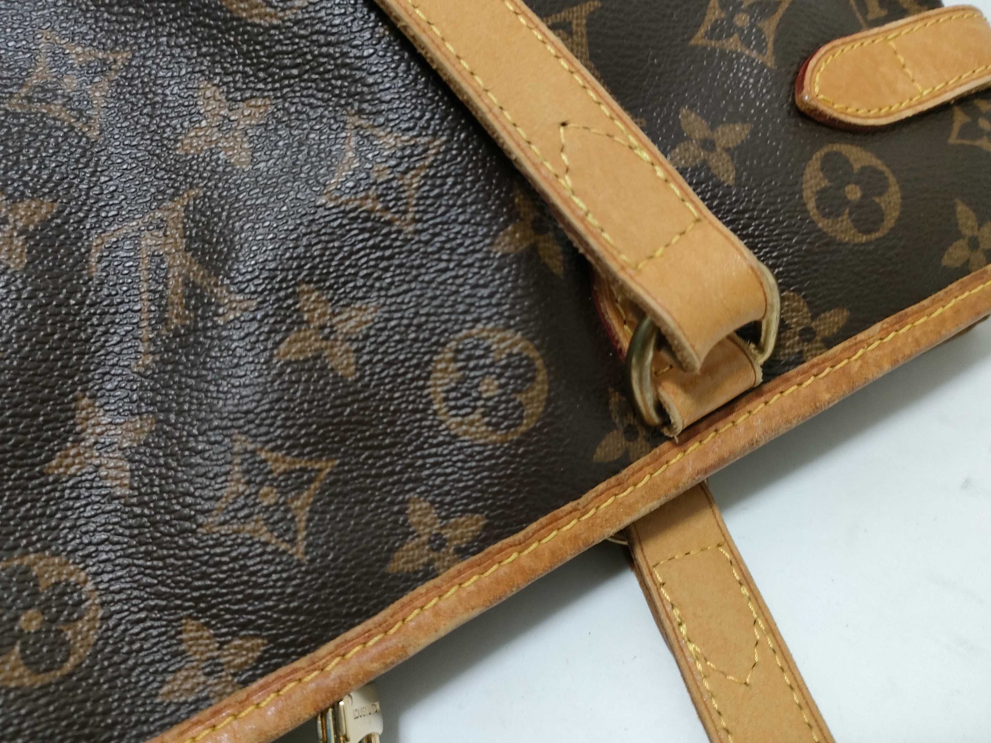 Louis Vuitton Collection – Exclusive Bags, Wallets & Accessories