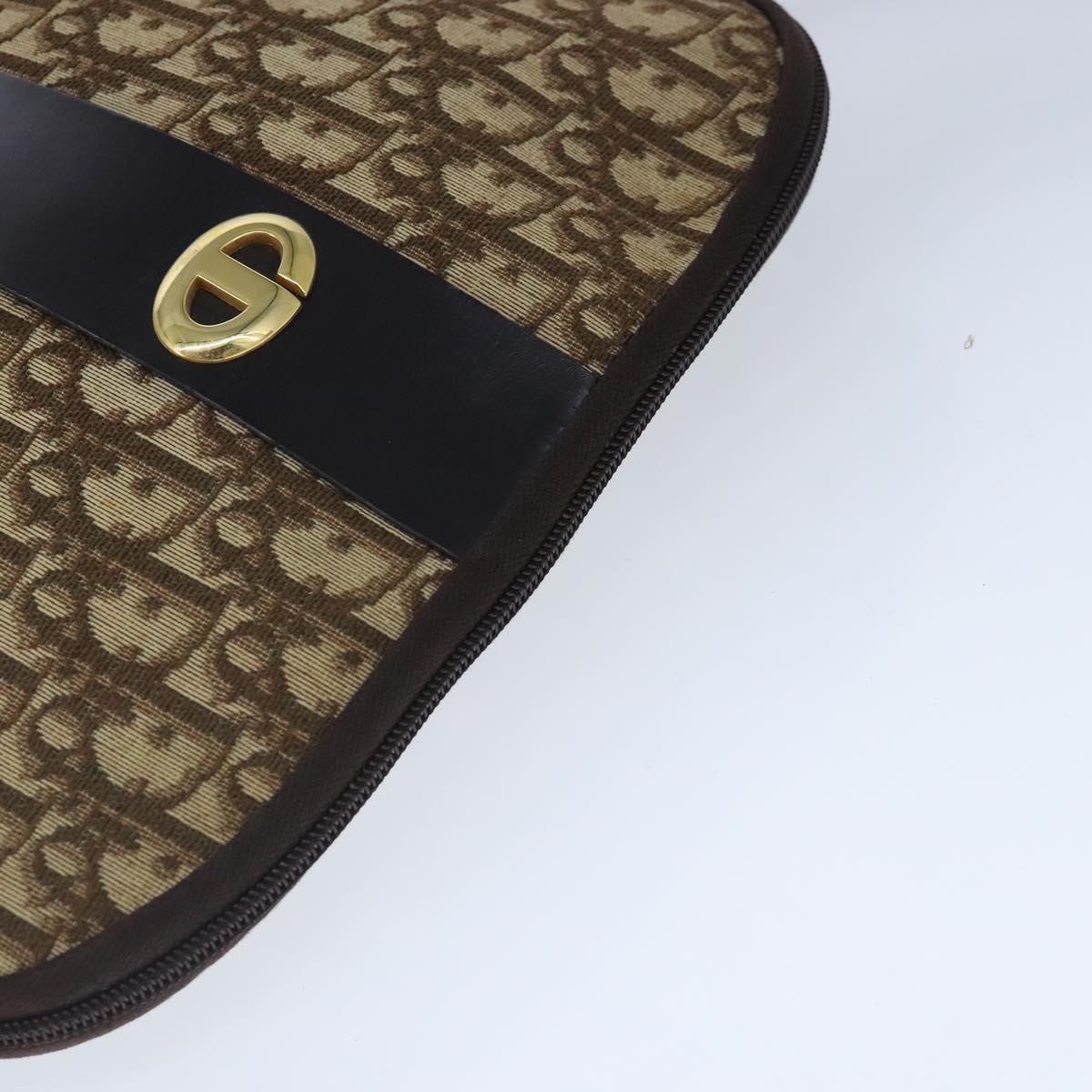 Dior Trotteur Bag – Chic & Timeless Saddle Design