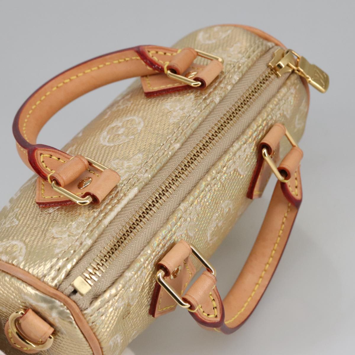 Louis Vuitton Nano Speedy – Mini Iconic Handbag for Everyday Use