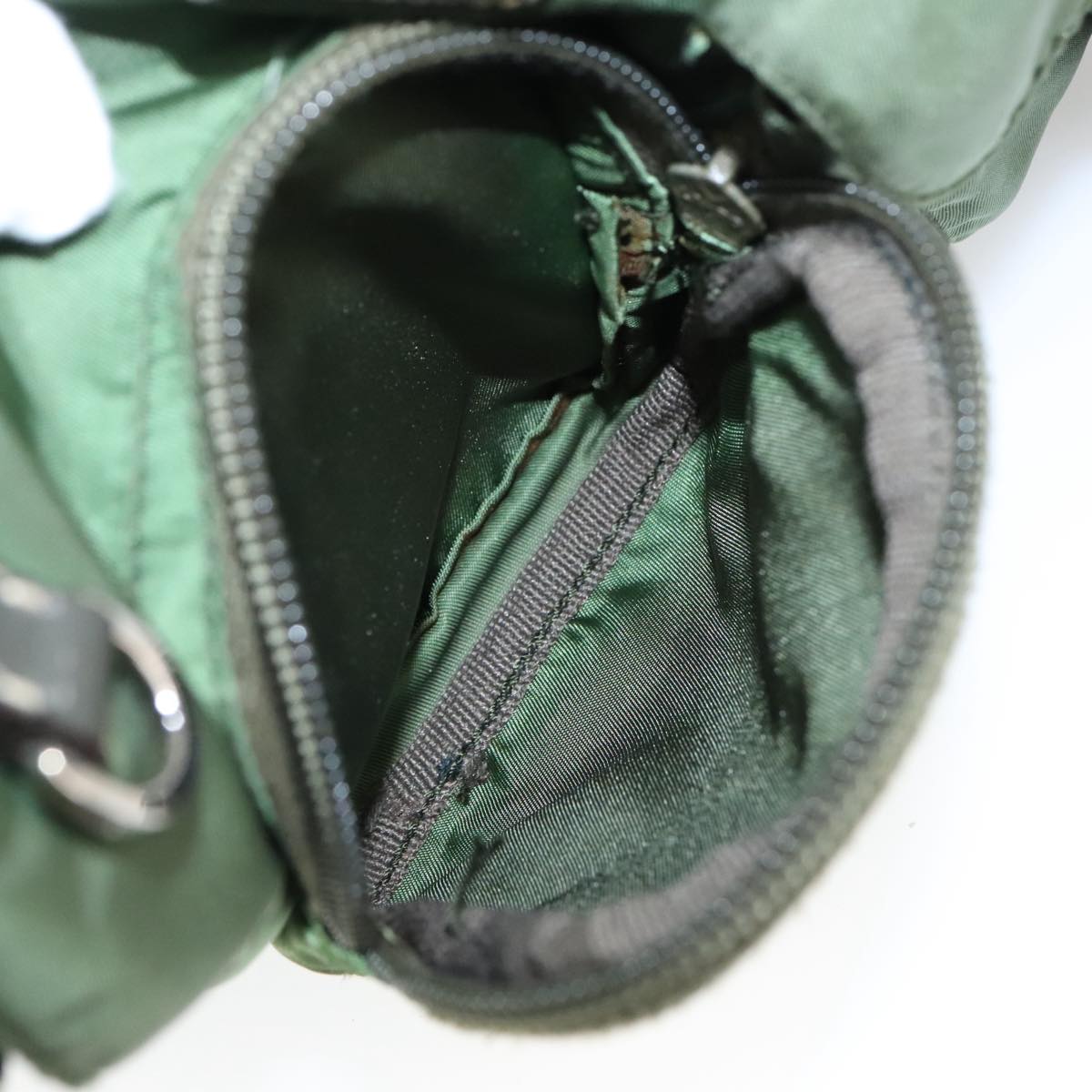Prada Tessuto Handbag – Durable & Stylish Nylon Tote