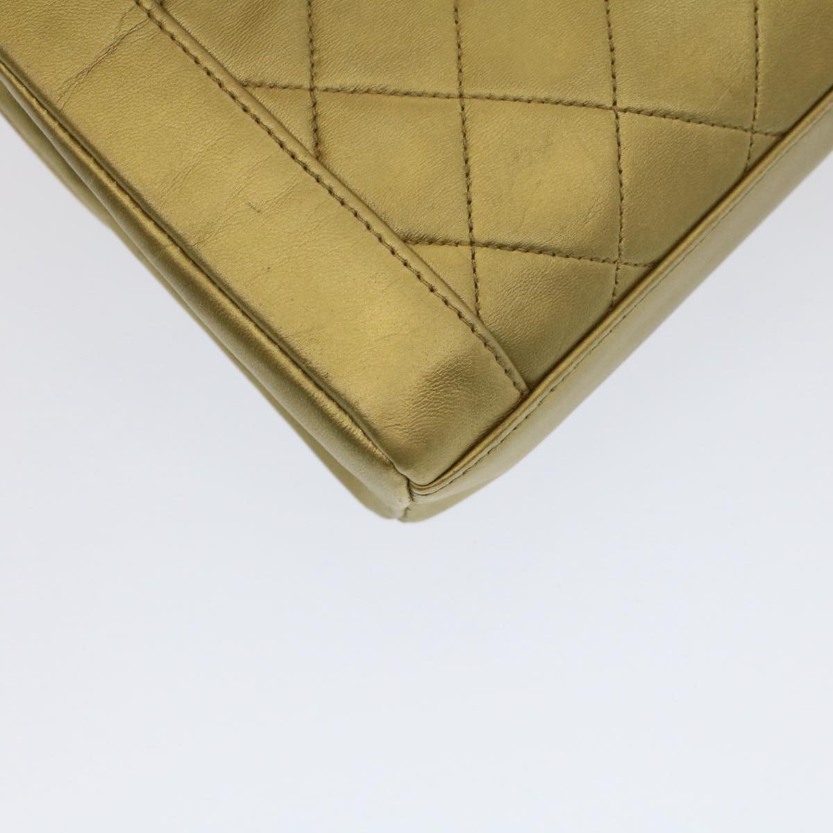 Chanel luxury bags, Chanel fashion, Chanel handbags, Chanel accessories