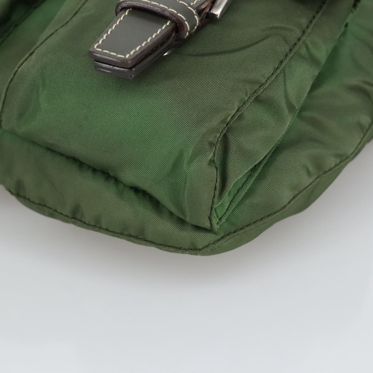 Prada Tessuto Handbag – Durable & Stylish Nylon Tote