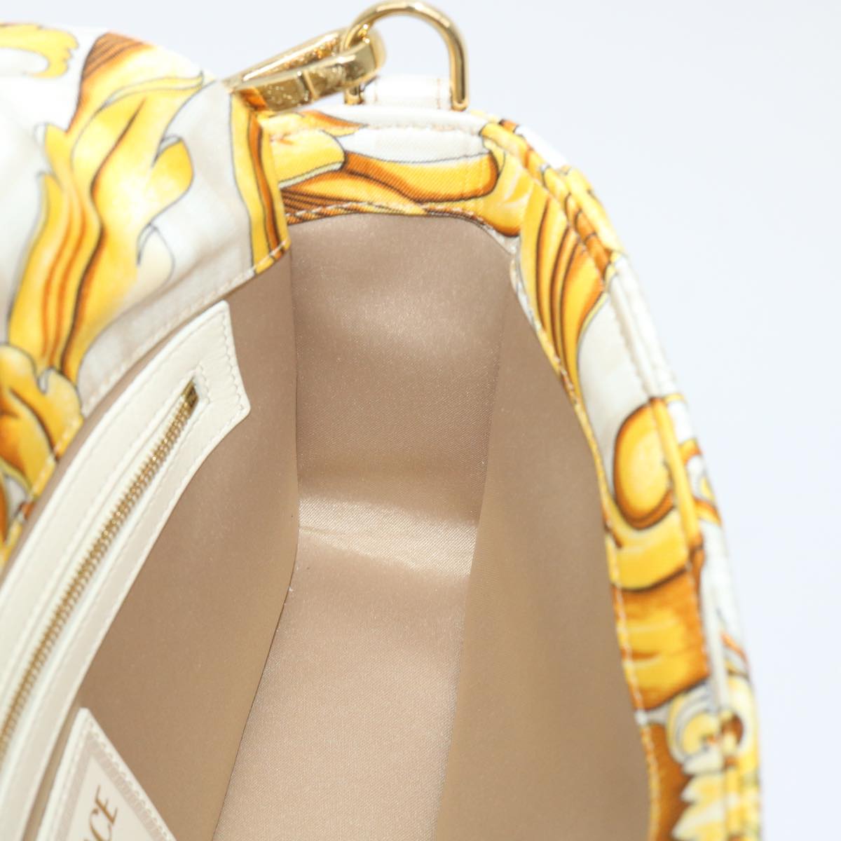 Fendi Baguette, luxury Fendi handbag, designer Fendi baguette bag, Fendi women’s bag