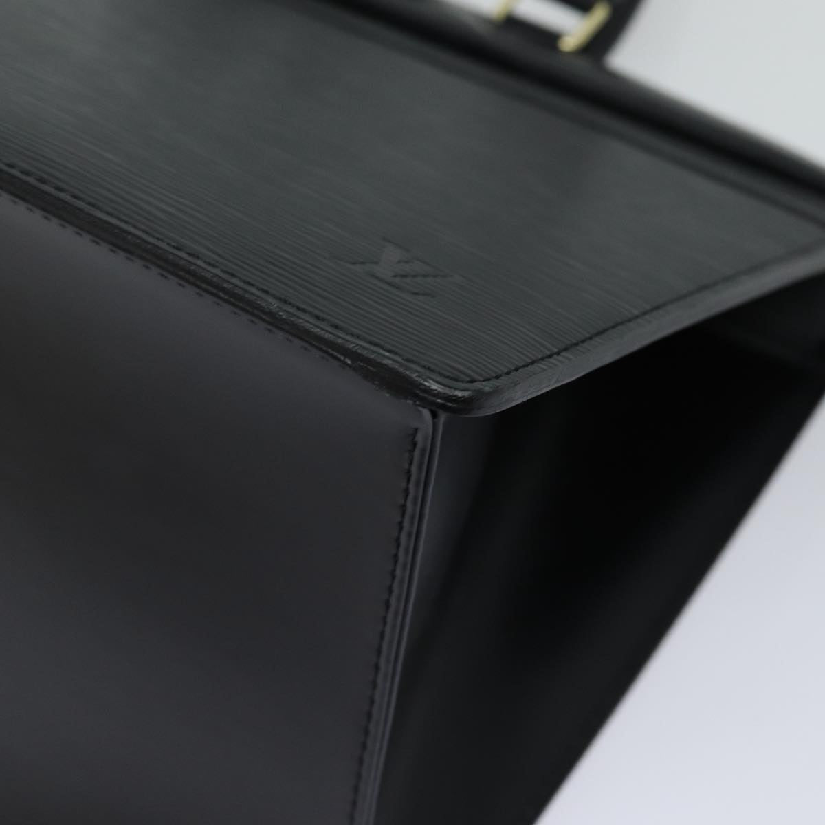 Louis Vuitton Riviera Elegant Handbag