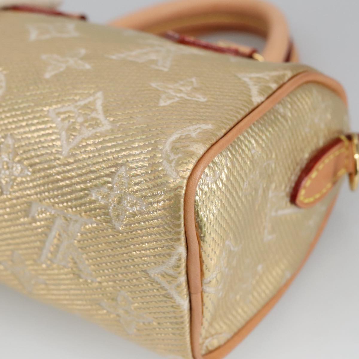 Louis Vuitton Nano Speedy – Mini Iconic Handbag for Everyday Use