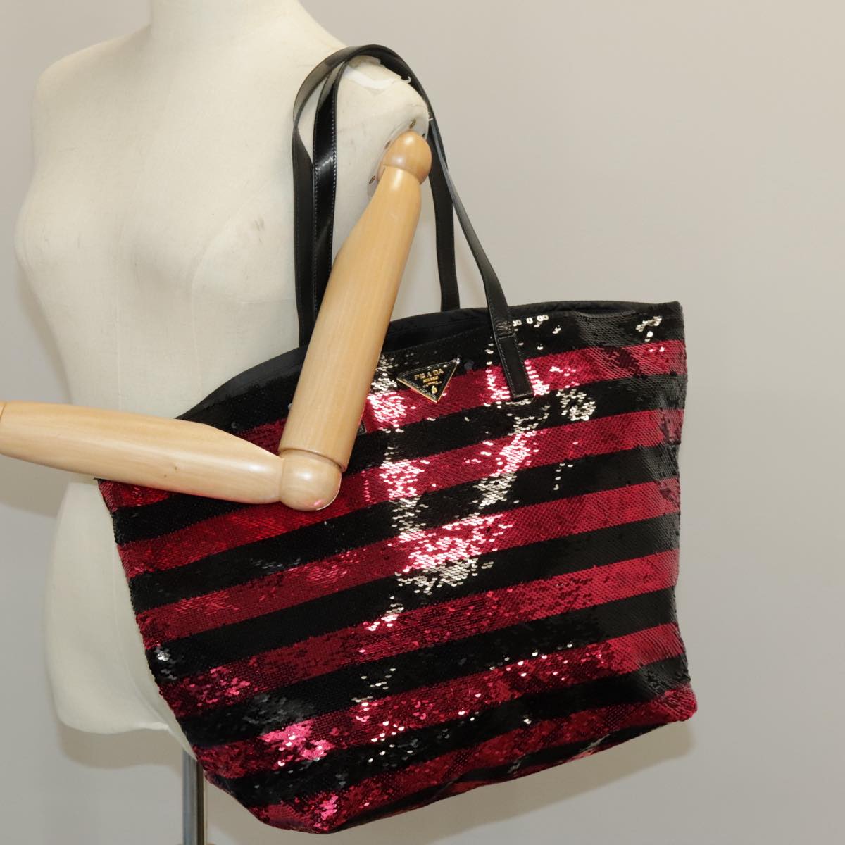 Prada Pionnière Bag – Elegant Crossbody Luxury Handbag