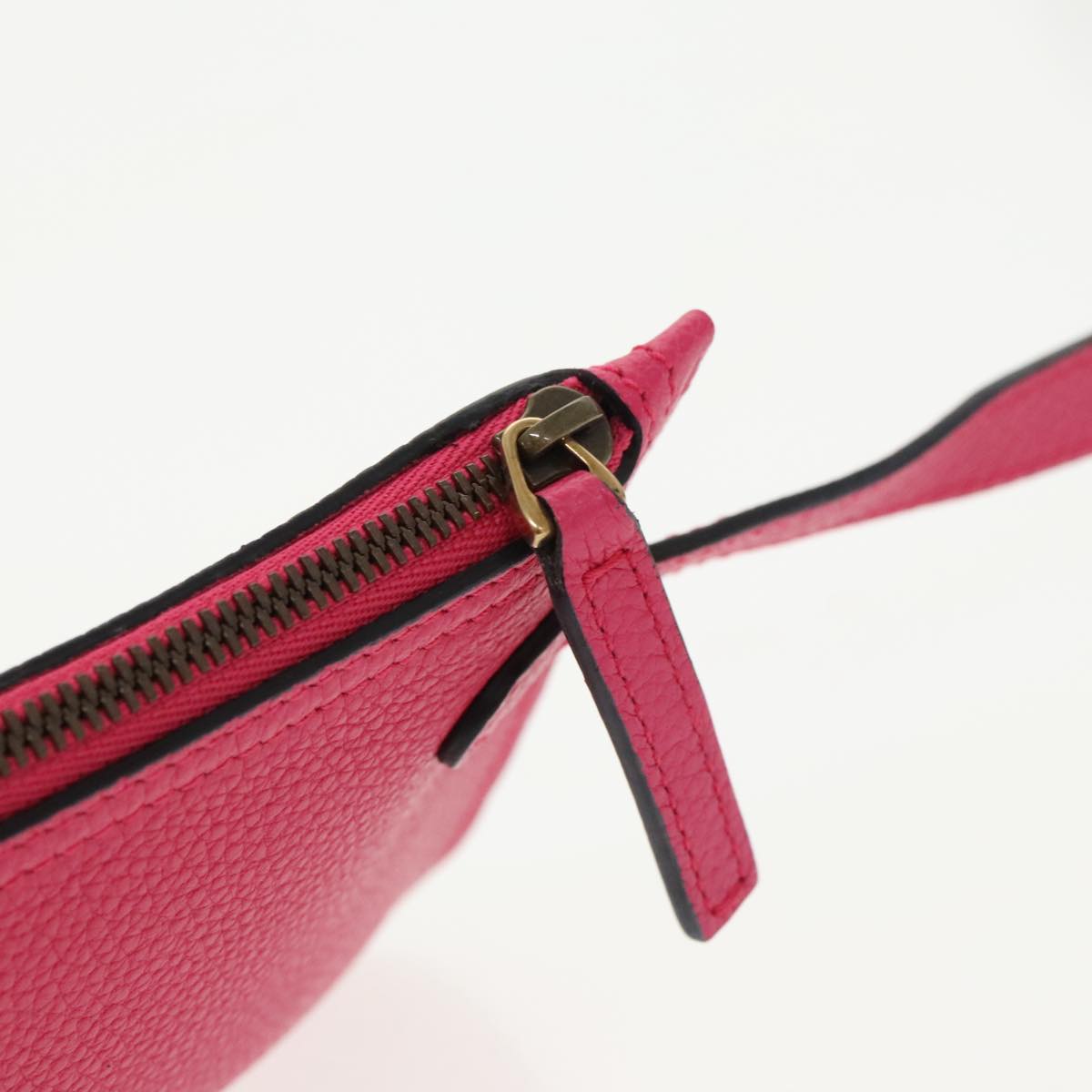 Gucci Drawstring Bag – Stylish & Versatile Luxury Bucket Bag