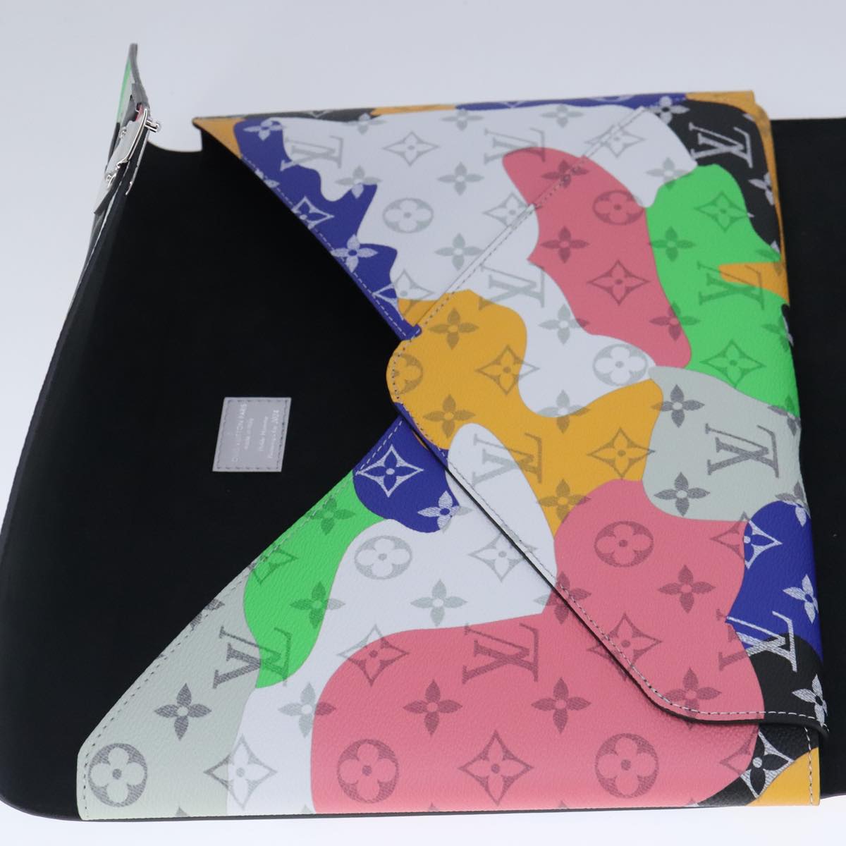 Louis Vuitton luxury bags, Louis Vuitton fashion, Louis Vuitton accessories