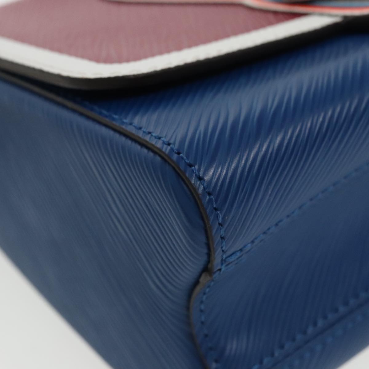 Louis Vuitton Twist Bag – Modern Designer Purse