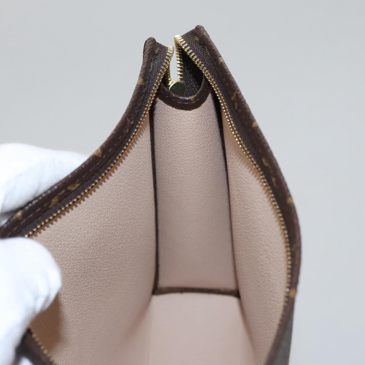 Louis Vuitton Toiletry Pouch, Travel Cosmetic Case