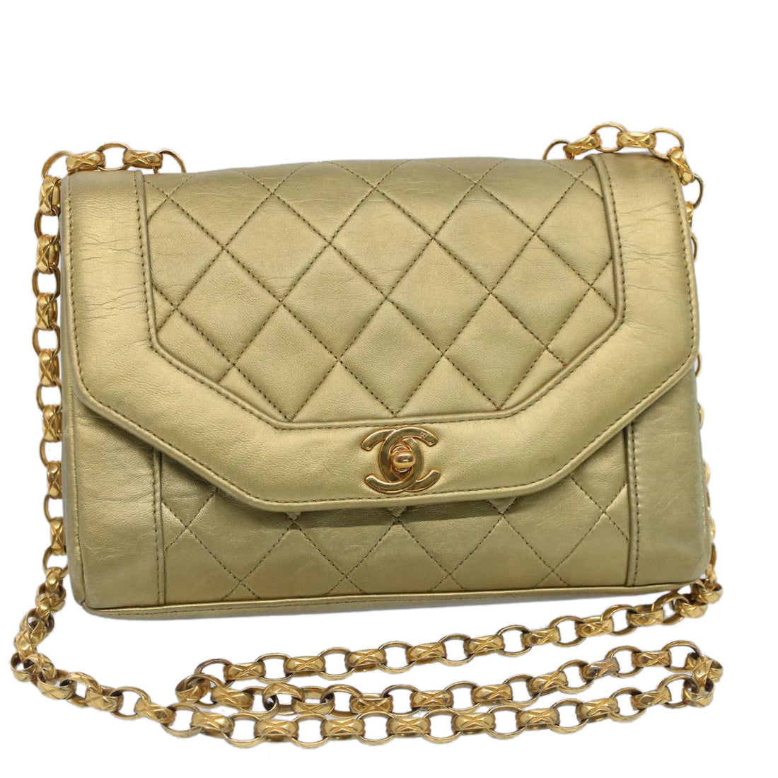 Chanel luxury bags, Chanel fashion, Chanel handbags, Chanel accessories