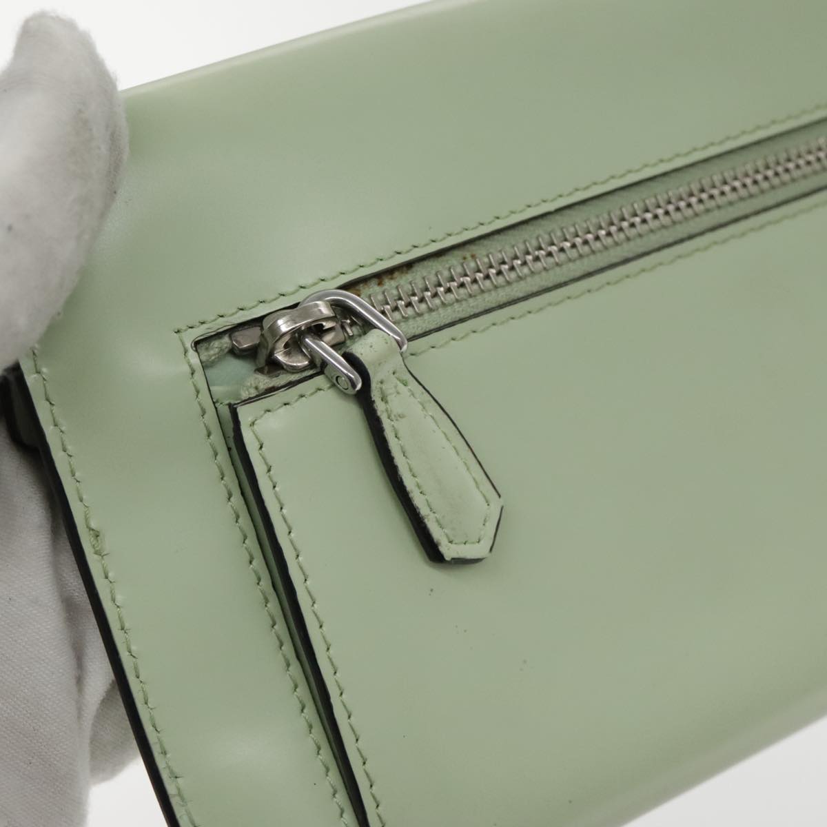Prada Fashion – Luxury Bags, Clothing & Accessories