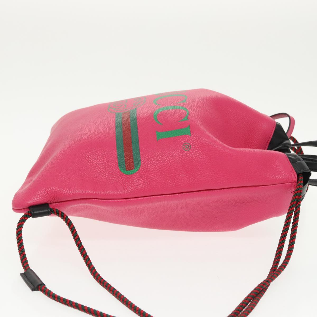 Gucci Drawstring Bag – Stylish & Versatile Luxury Bucket Bag