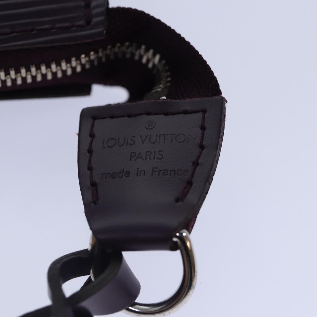Louis Vuitton Pochette Accessoire – Classic Mini Shoulder Bag